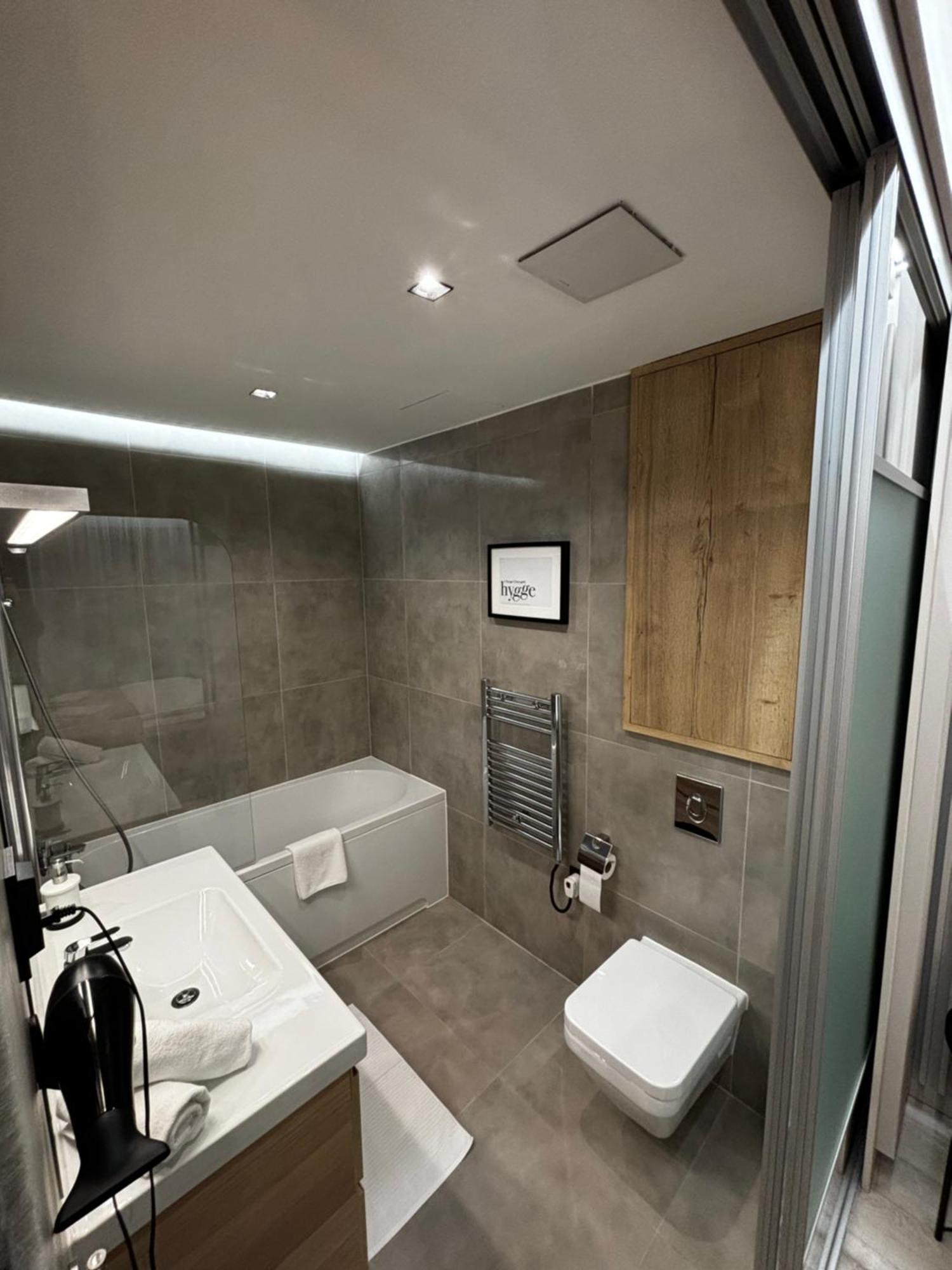 K40 Residence, With Pool On The Top! Appartement *