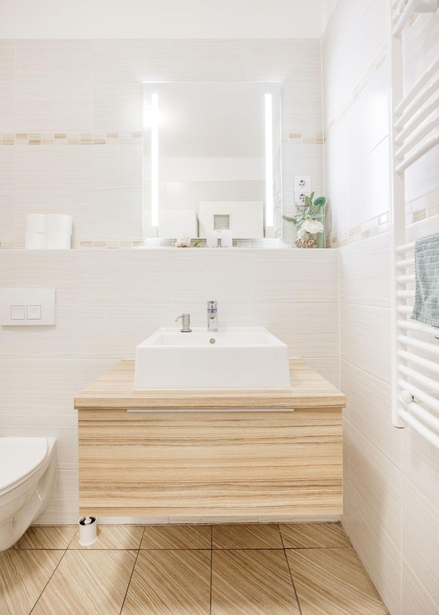 The Chic Crib With Balcony Lejlighed *