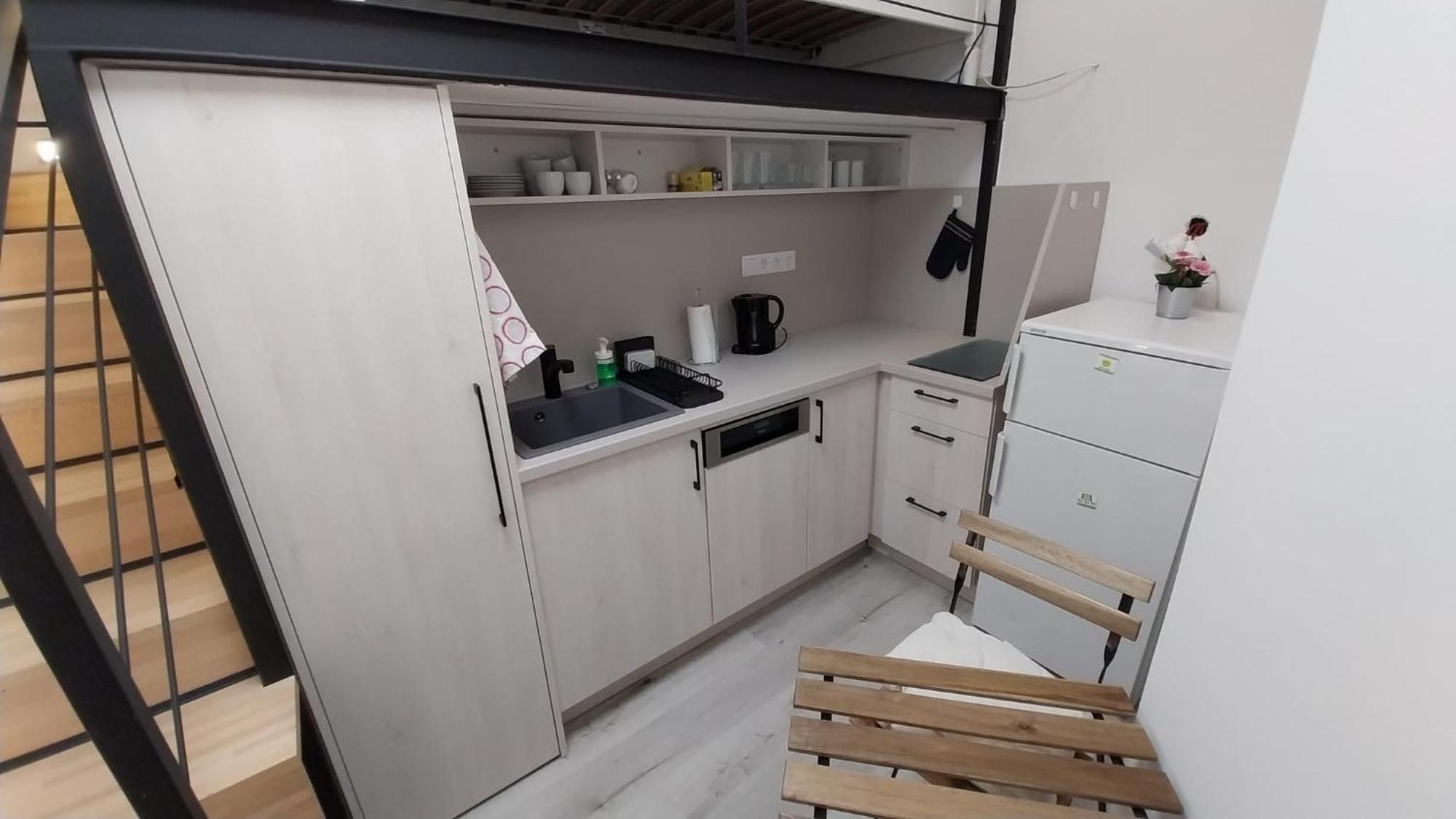 Szekely Near Deak Ferenc Square With Free Parking In Garage