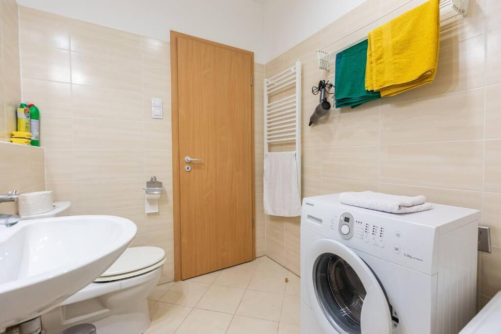 Appartamento Flat On Corvin Promenade With Big Balcony *