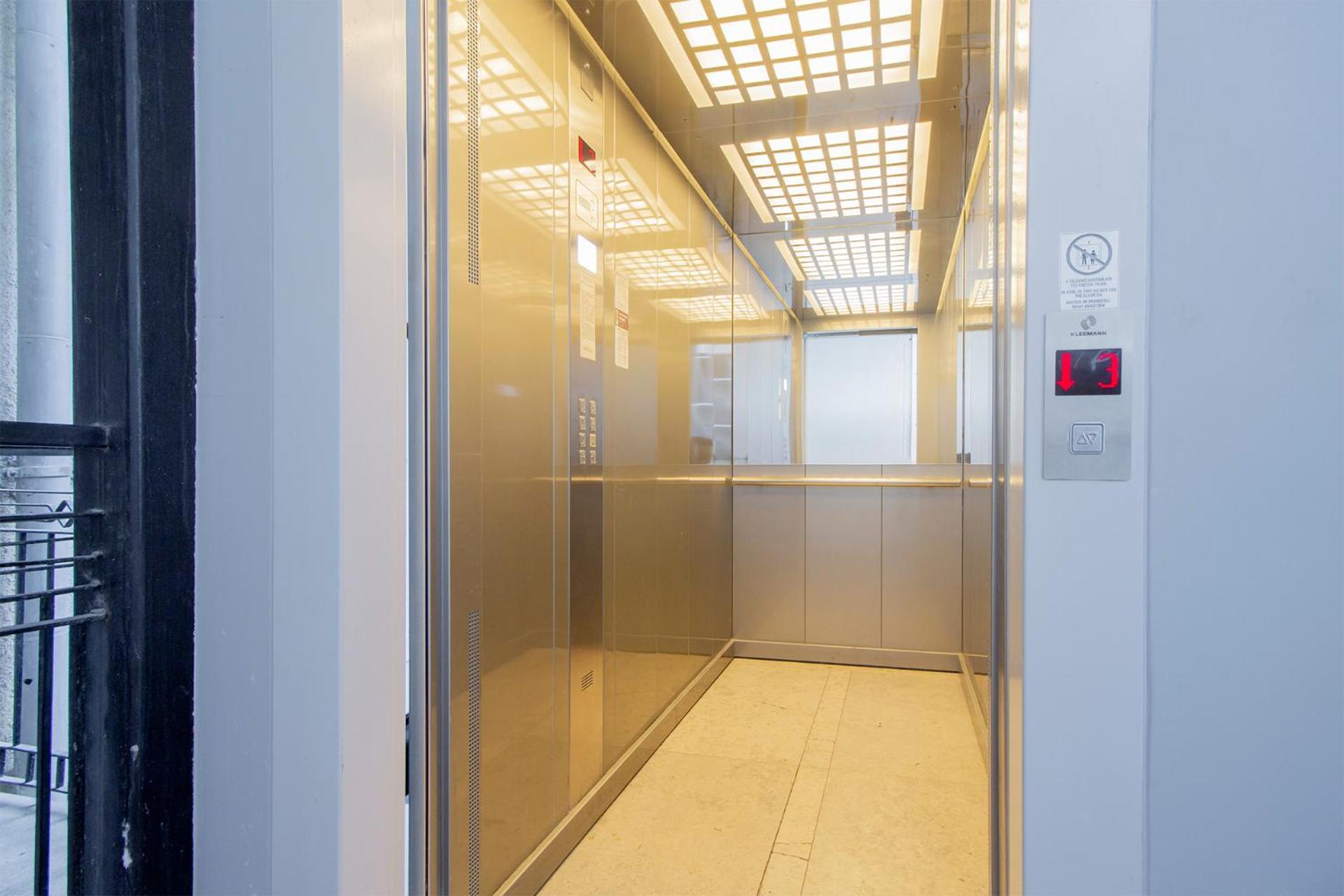 Kalvin 2bdr With Ac Appartement