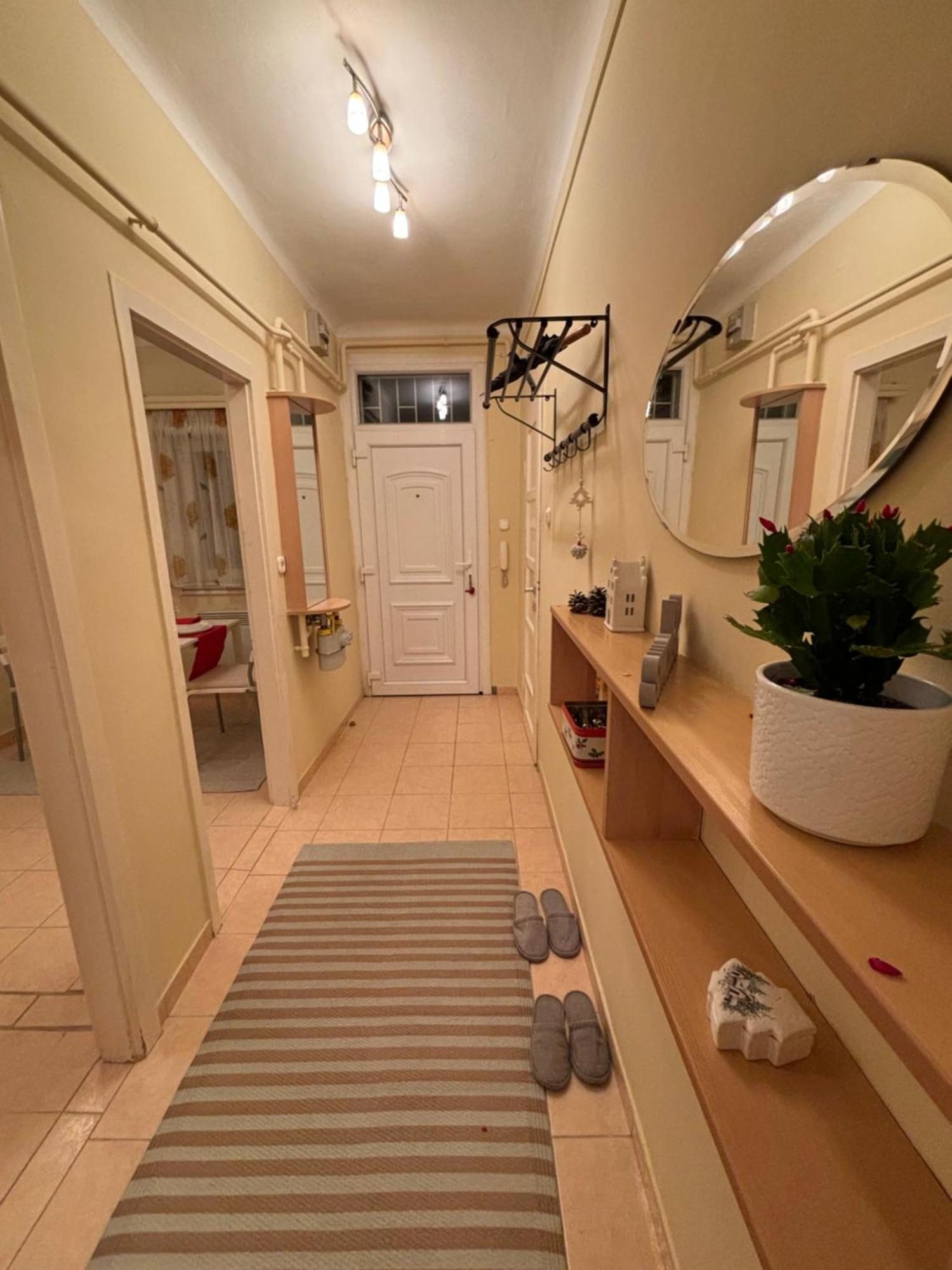 Downtown Hideaway Apartman