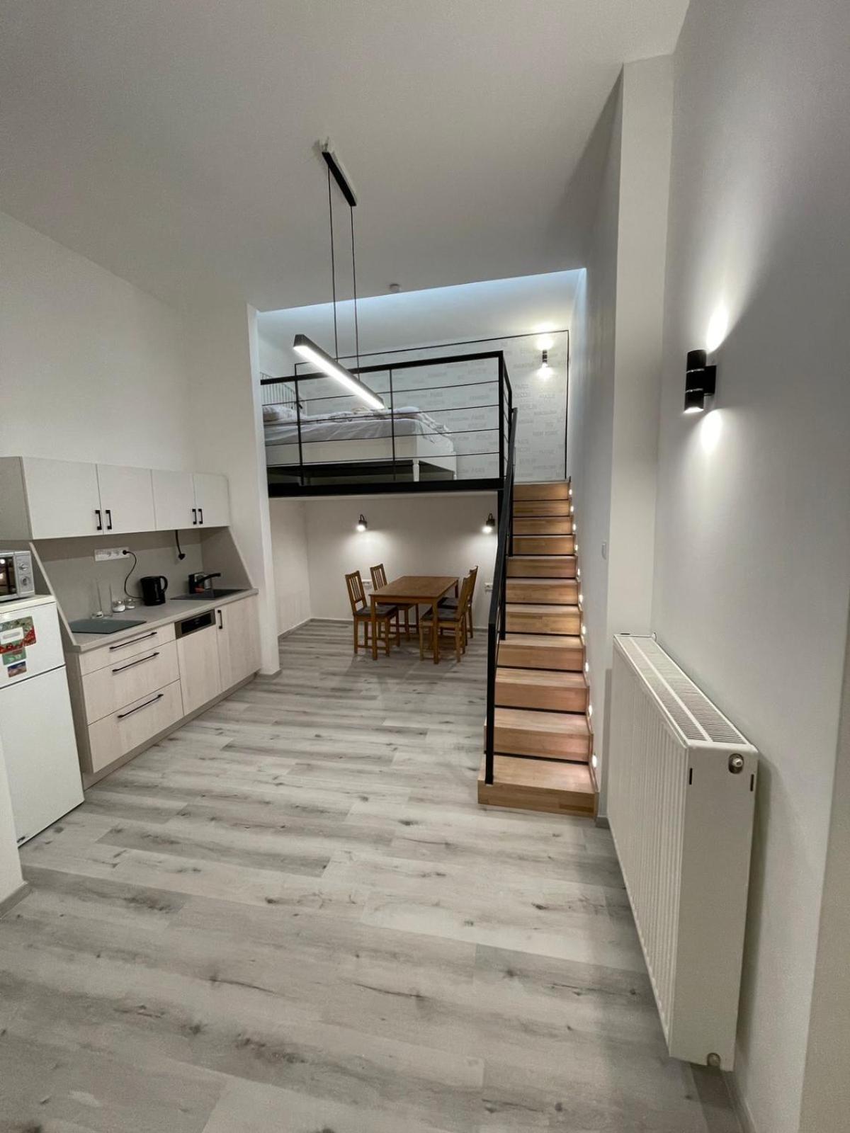 Appartement Szekely Near Deak Ferenc Square With Free Parking In Garage