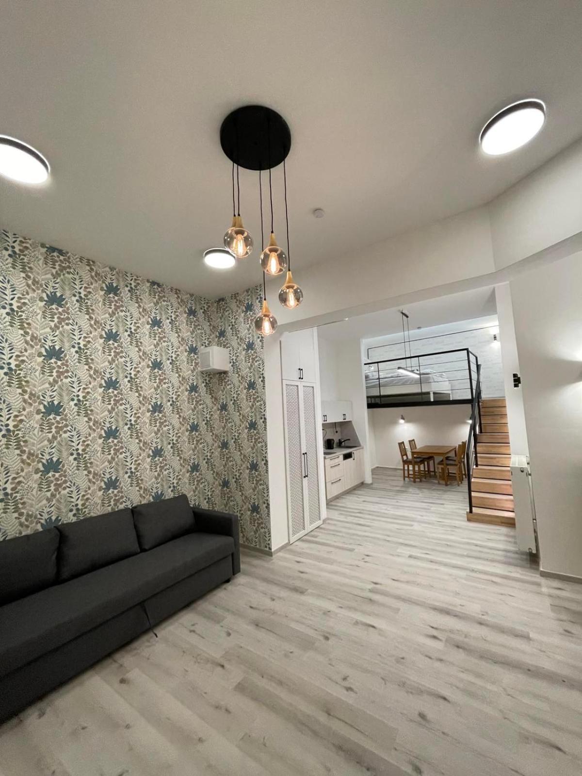 Szekely Near Deak Ferenc Square With Free Parking In Garage Appartement Boedapest