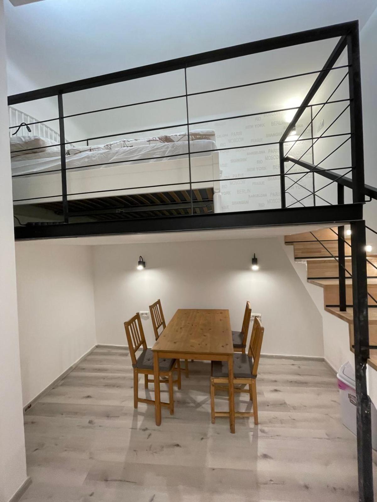 Szekely Near Deak Ferenc Square With Free Parking In Garage * Boedapest