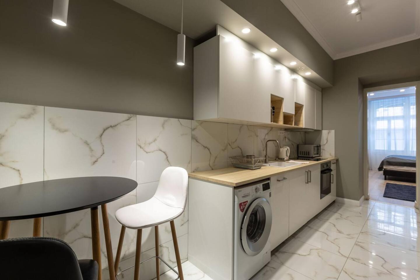 Apartman Luxurious Located In The Heart Of