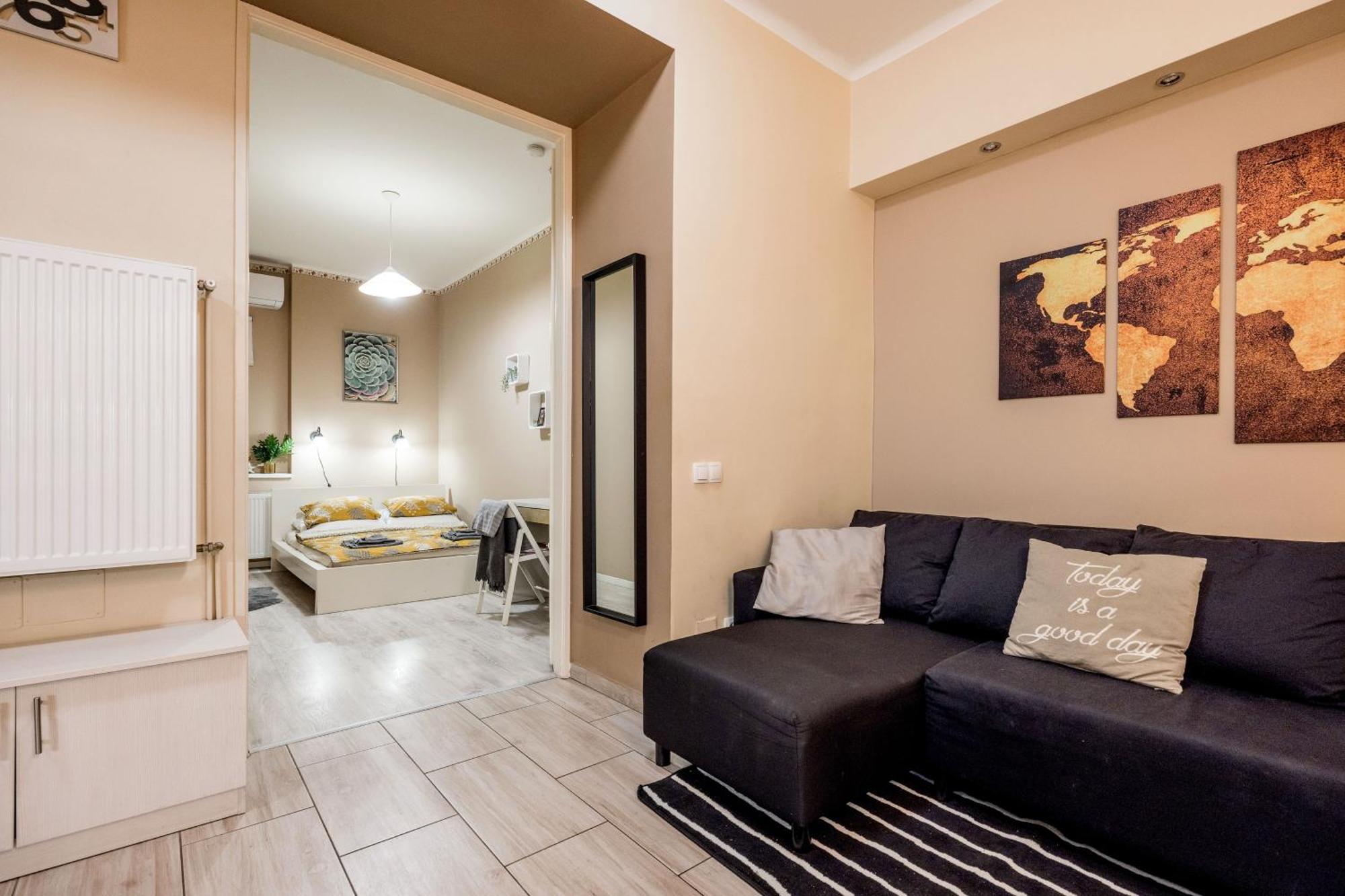 Roomback - 2br With Ac Near Deak Ter *