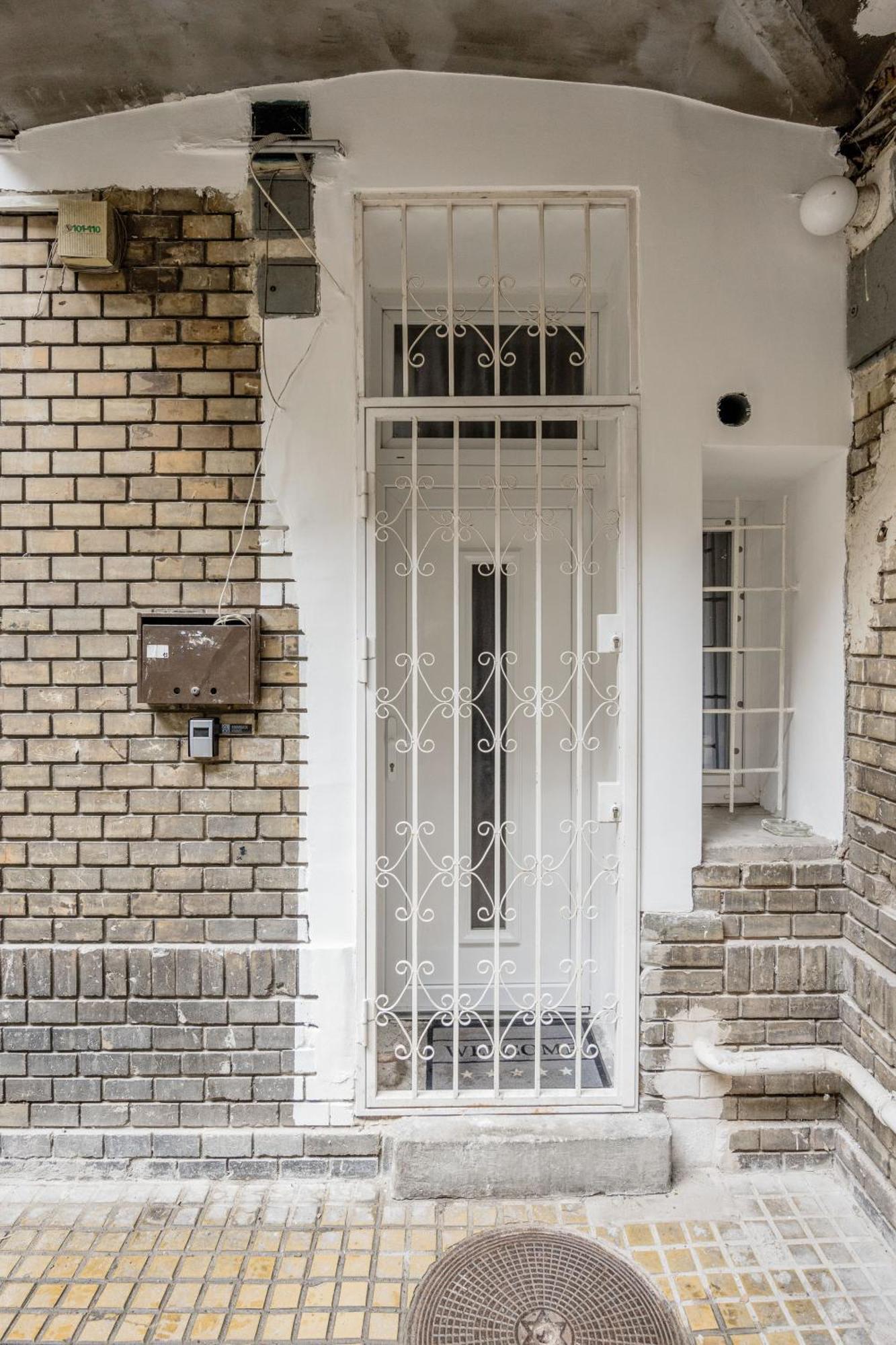 Roomback - 2br With Ac Near Deak Ter