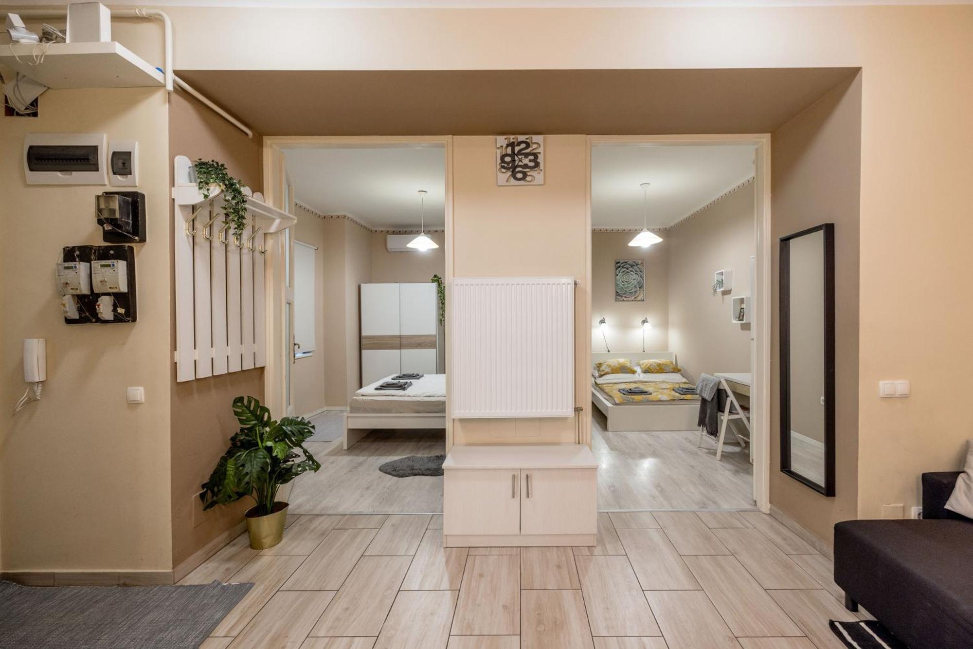 Roomback - 2br With Ac Near Deak Ter Apartment *