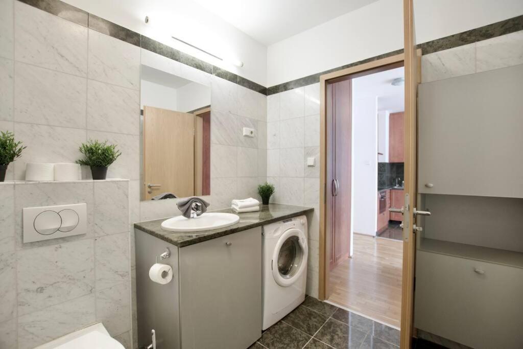 Apartamento Standard By Hi5 - Kazinczy Street Budapest