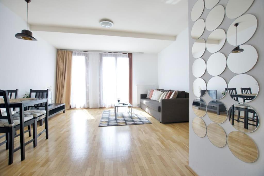 Standard By Hi5 - Kazinczy Street Apartamento Budapest