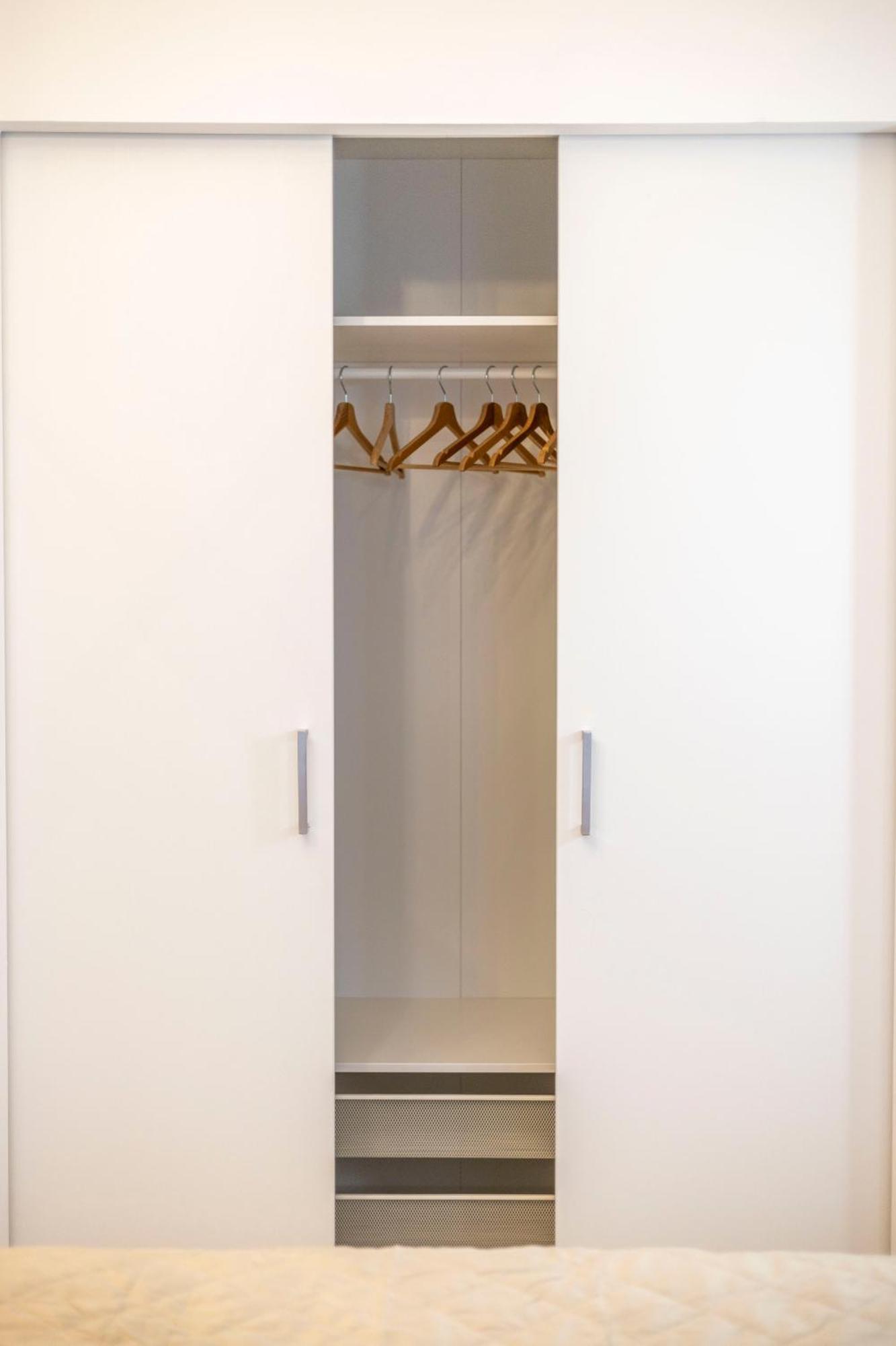 Luxurious 4bedrm 3bathrm W/ Balcony Lägenhet Budapest