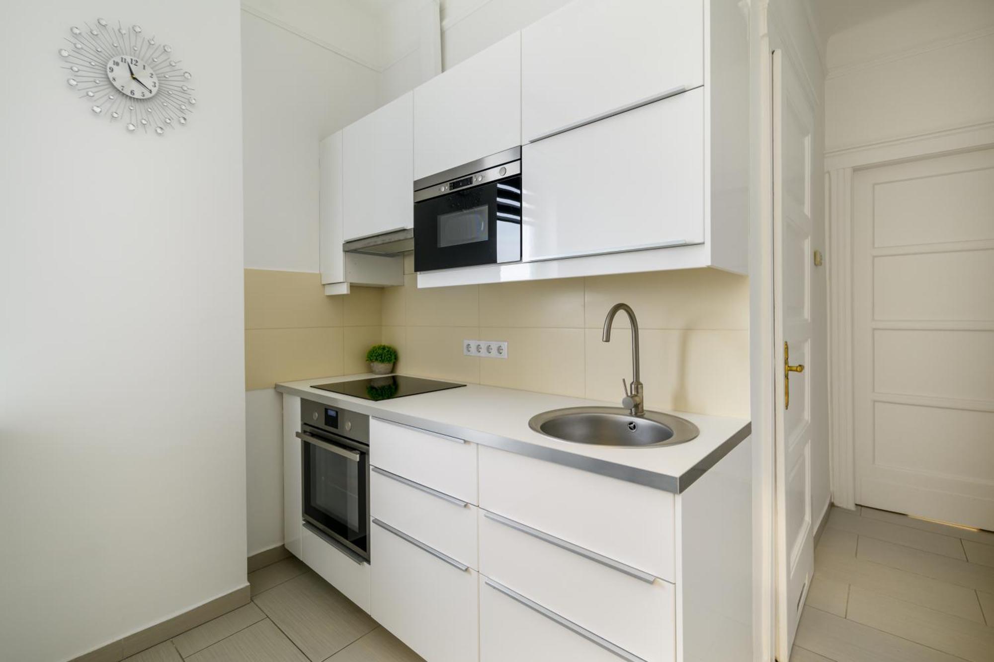 Oasis 2 Bd Apartment Budapest