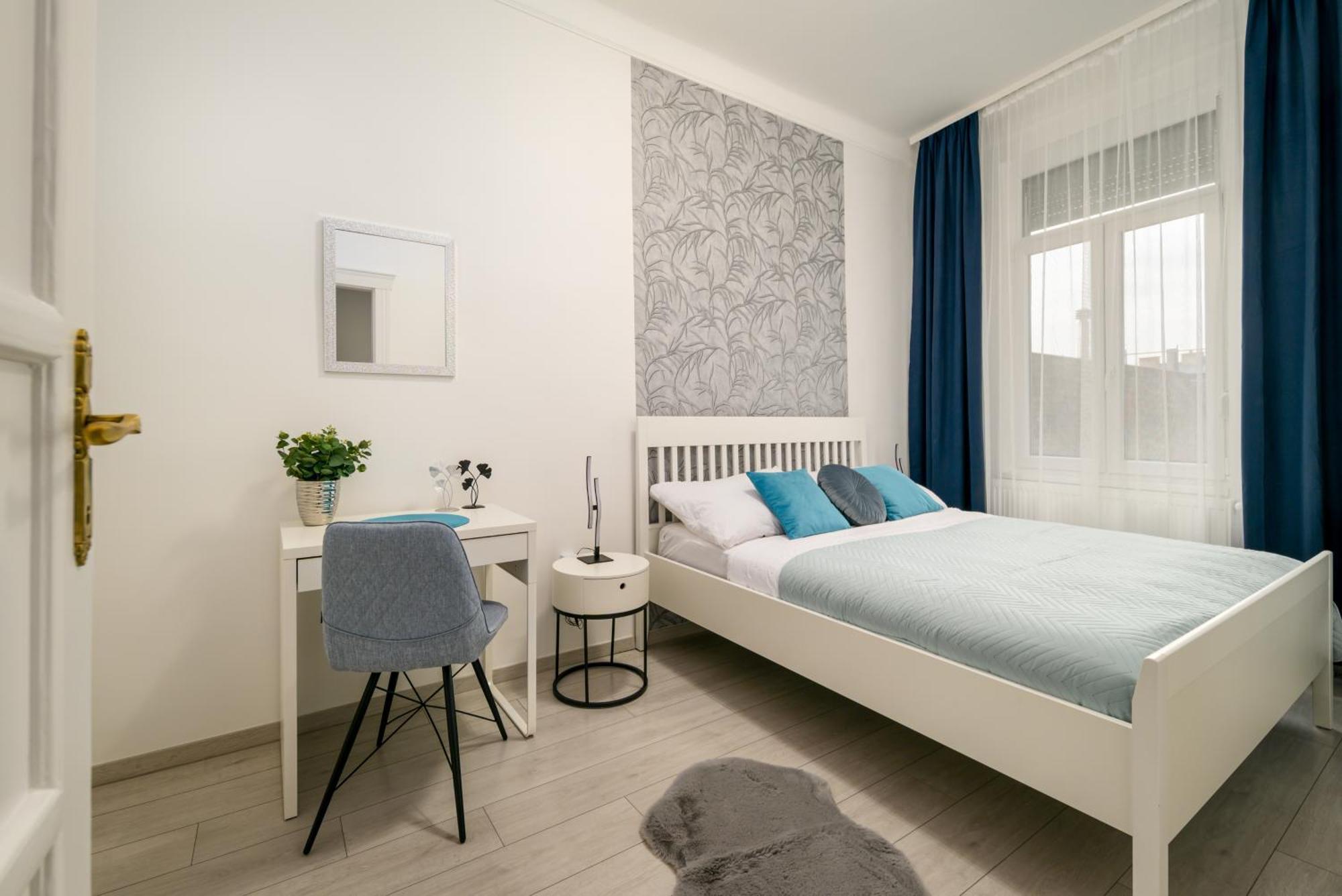 Oasis 2 Bd Apartment *