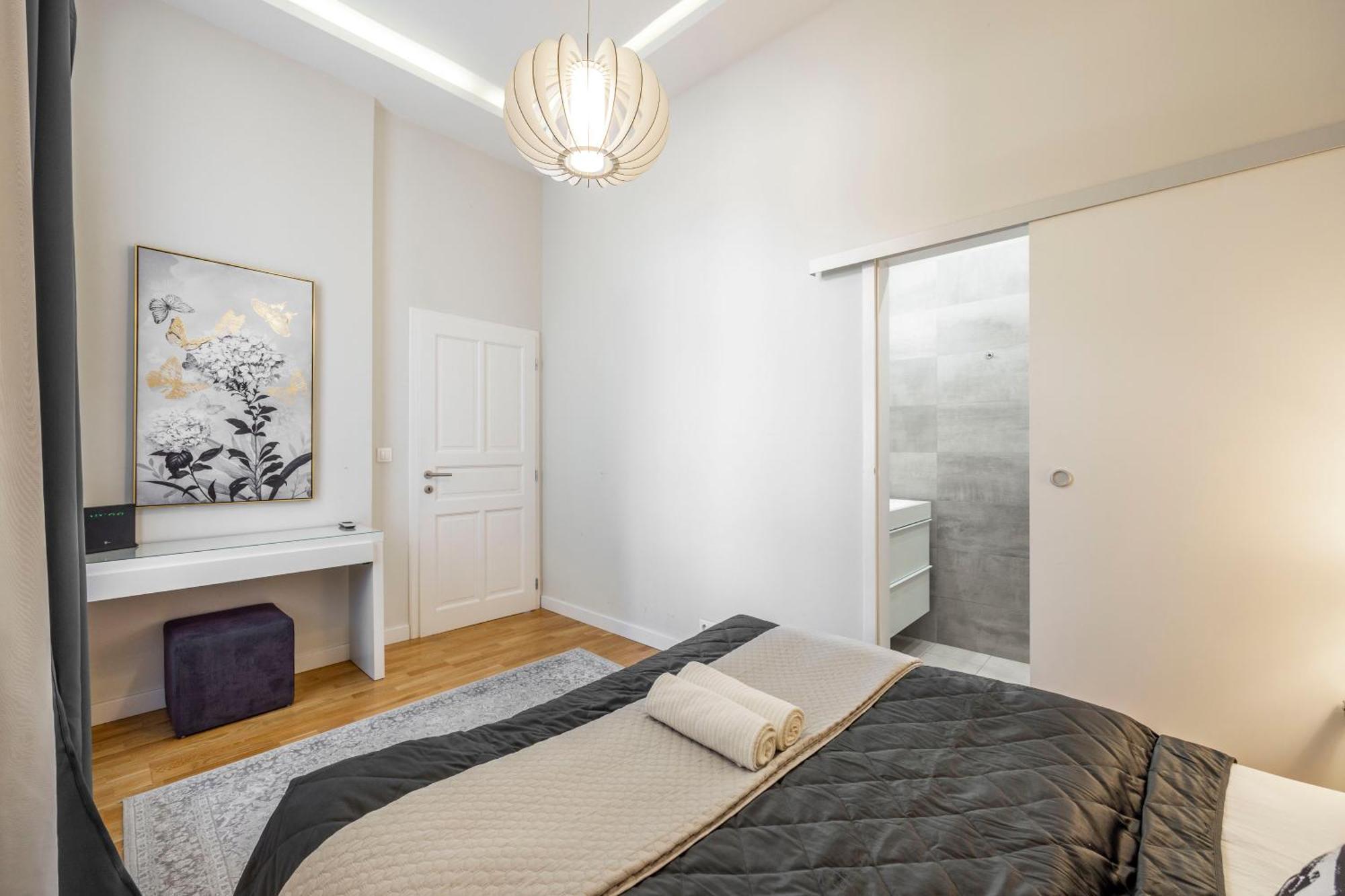 Apartment Luxury Quentin 3 Bedrm, 2 Bathrm Budapest