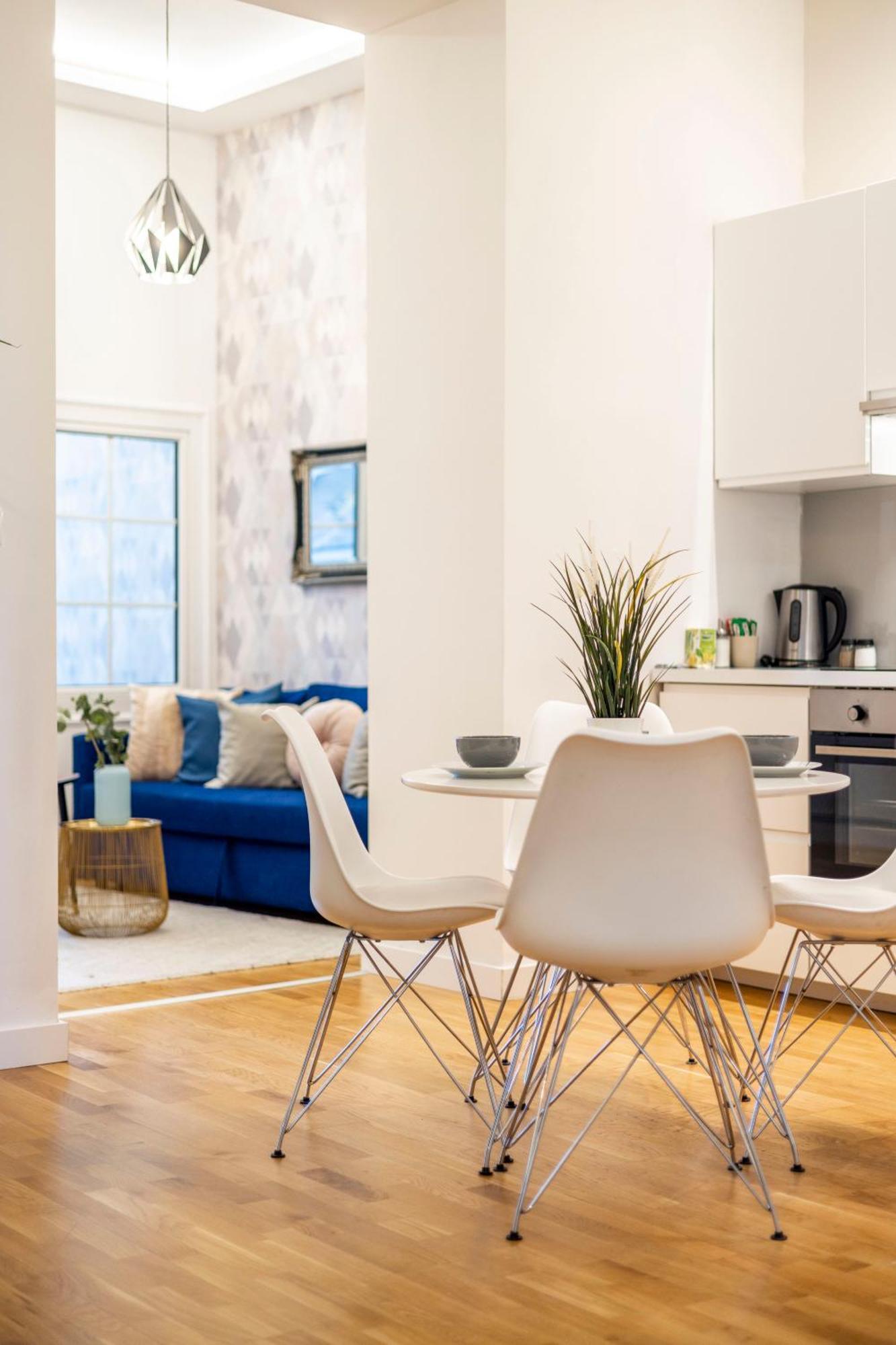 Luxury Quentin 3 Bedrm, 2 Bathrm * Budapest