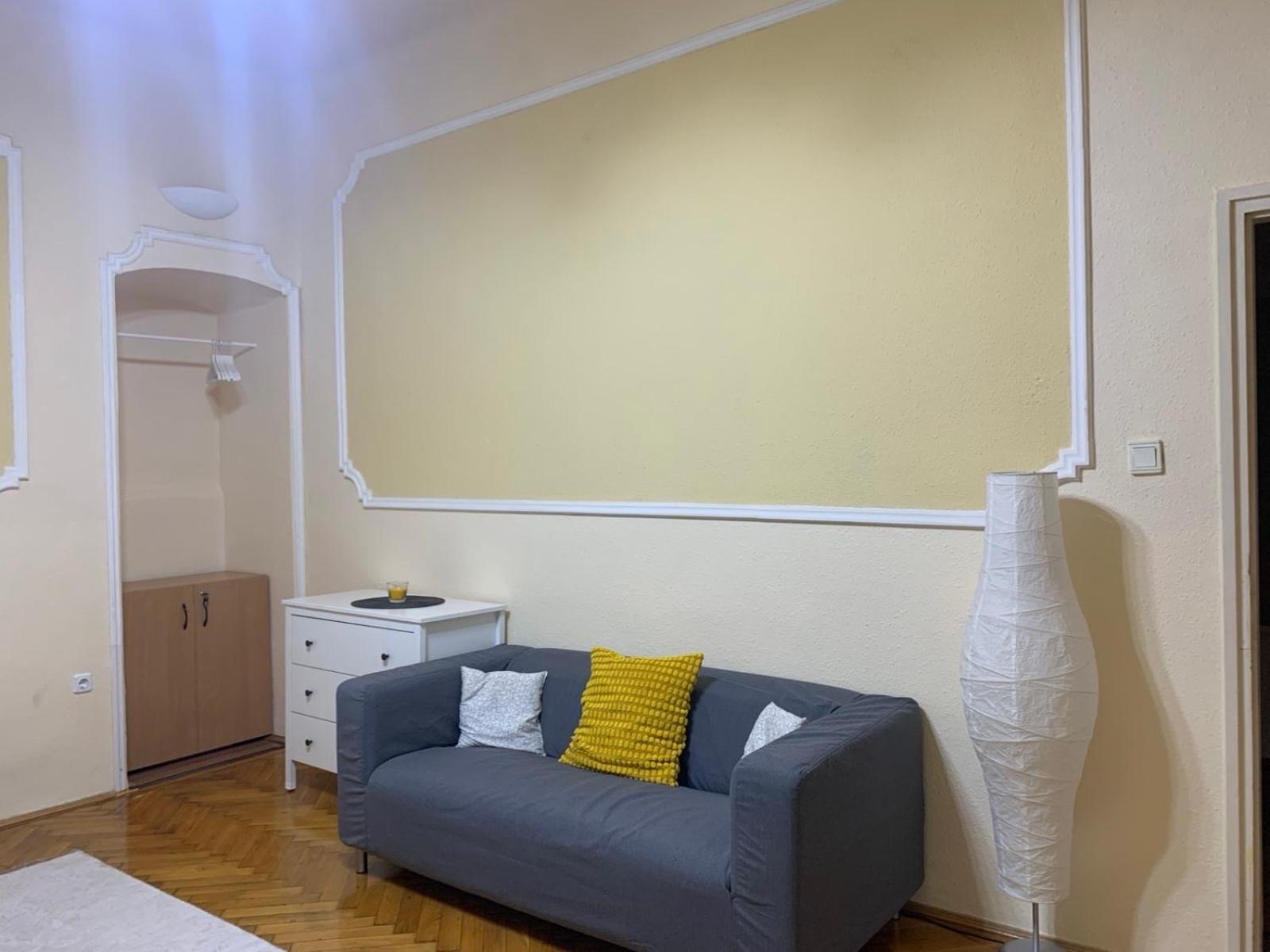 Cozy & Quiet Retro Style Budapest