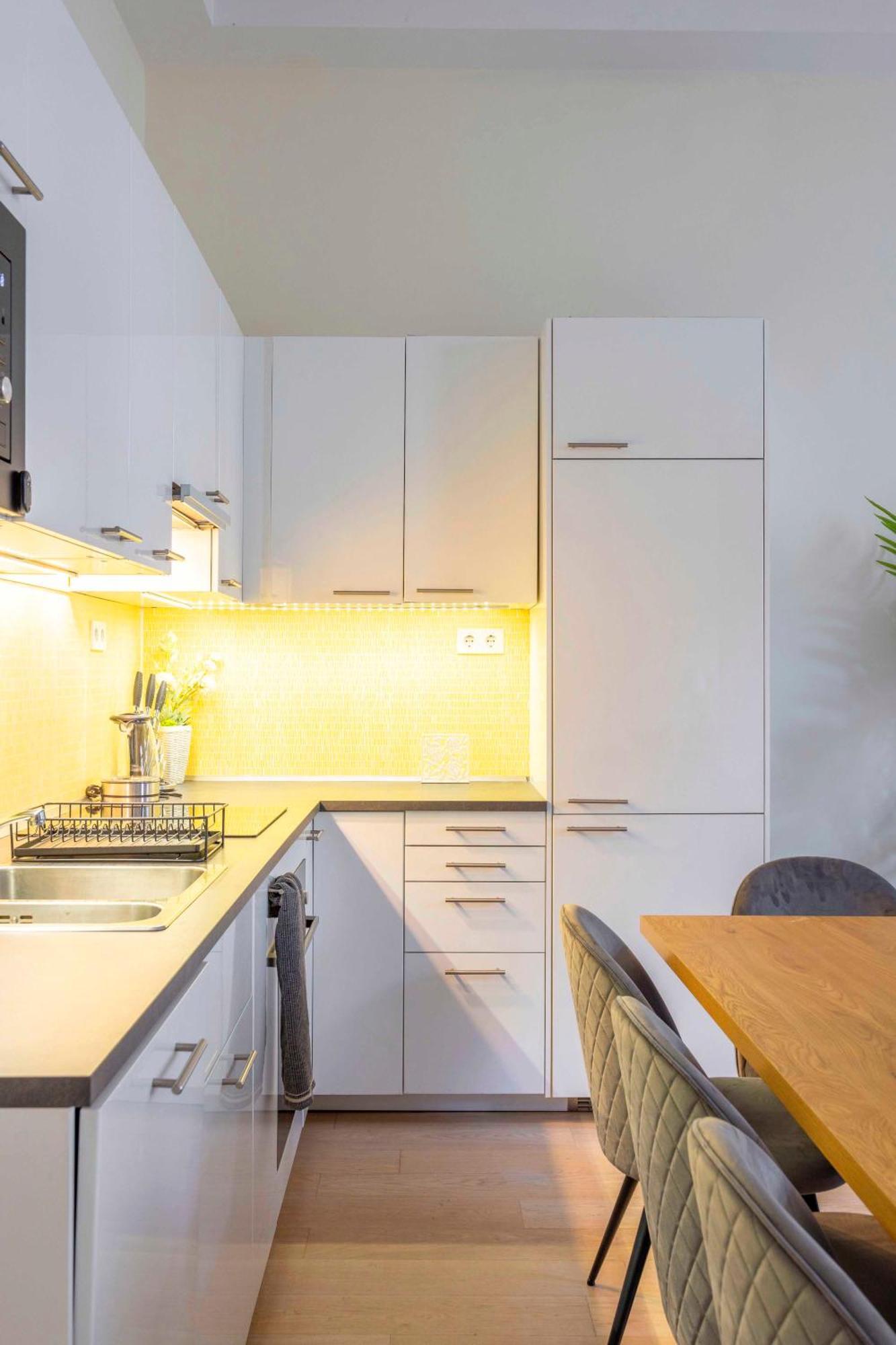 Exclusive & Spacious W/ 4bedrm 2bathrm Budapeszt