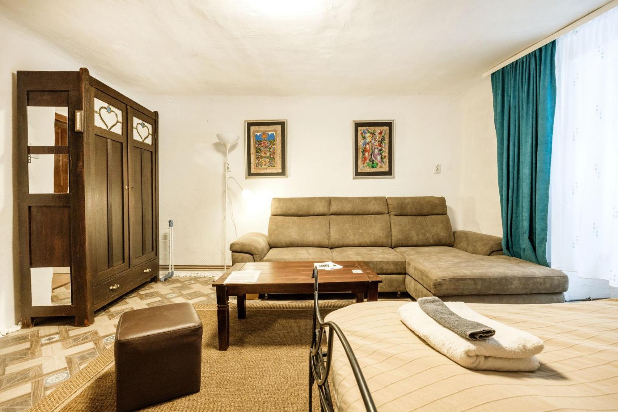 Apartment Gul Baba Saray