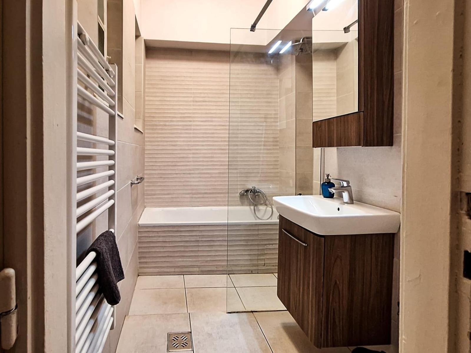Apartamento Modern Parkside Garden View