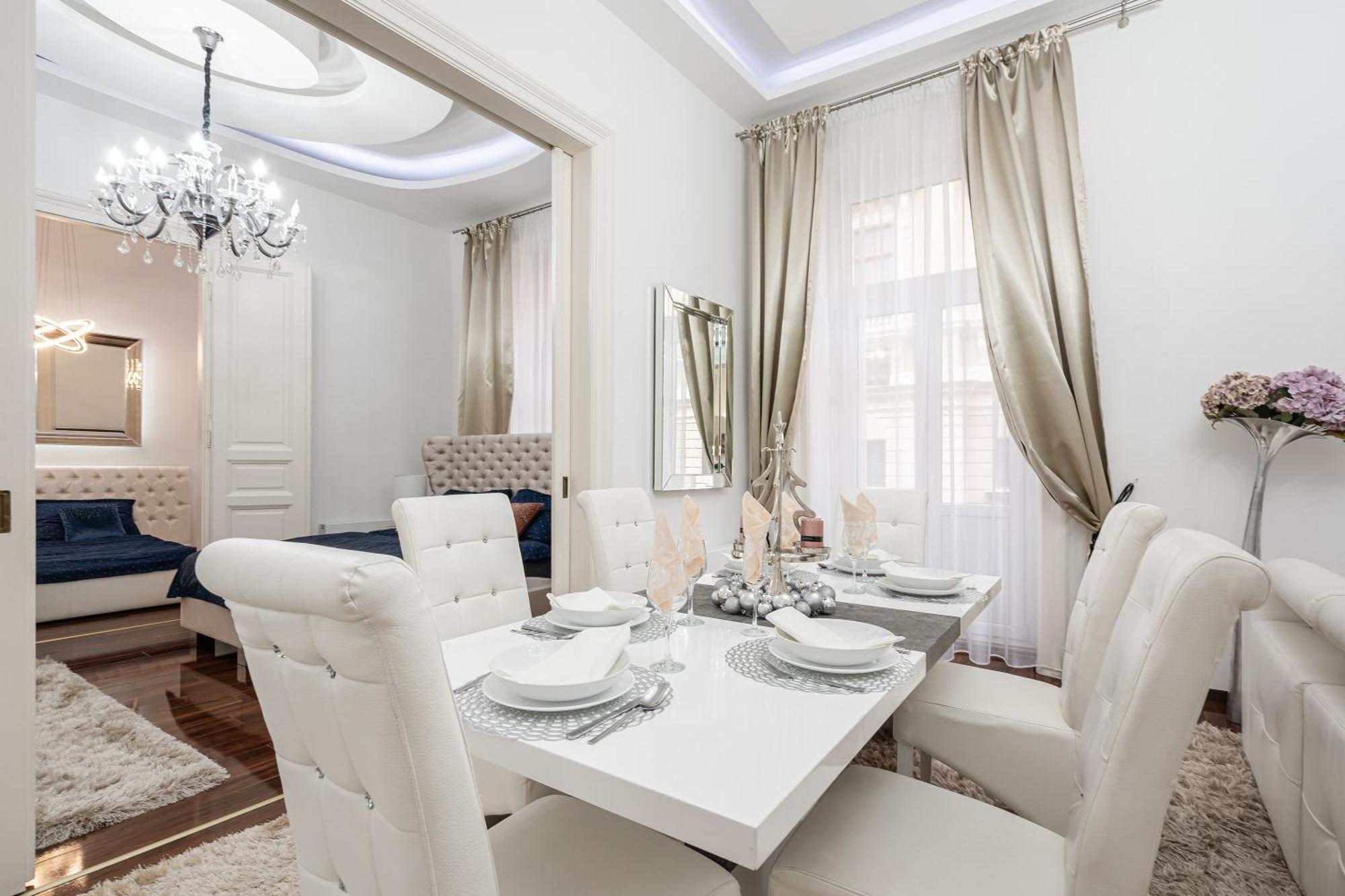 Apartamento Opera Balkony Luxury With Free Parking Budapest