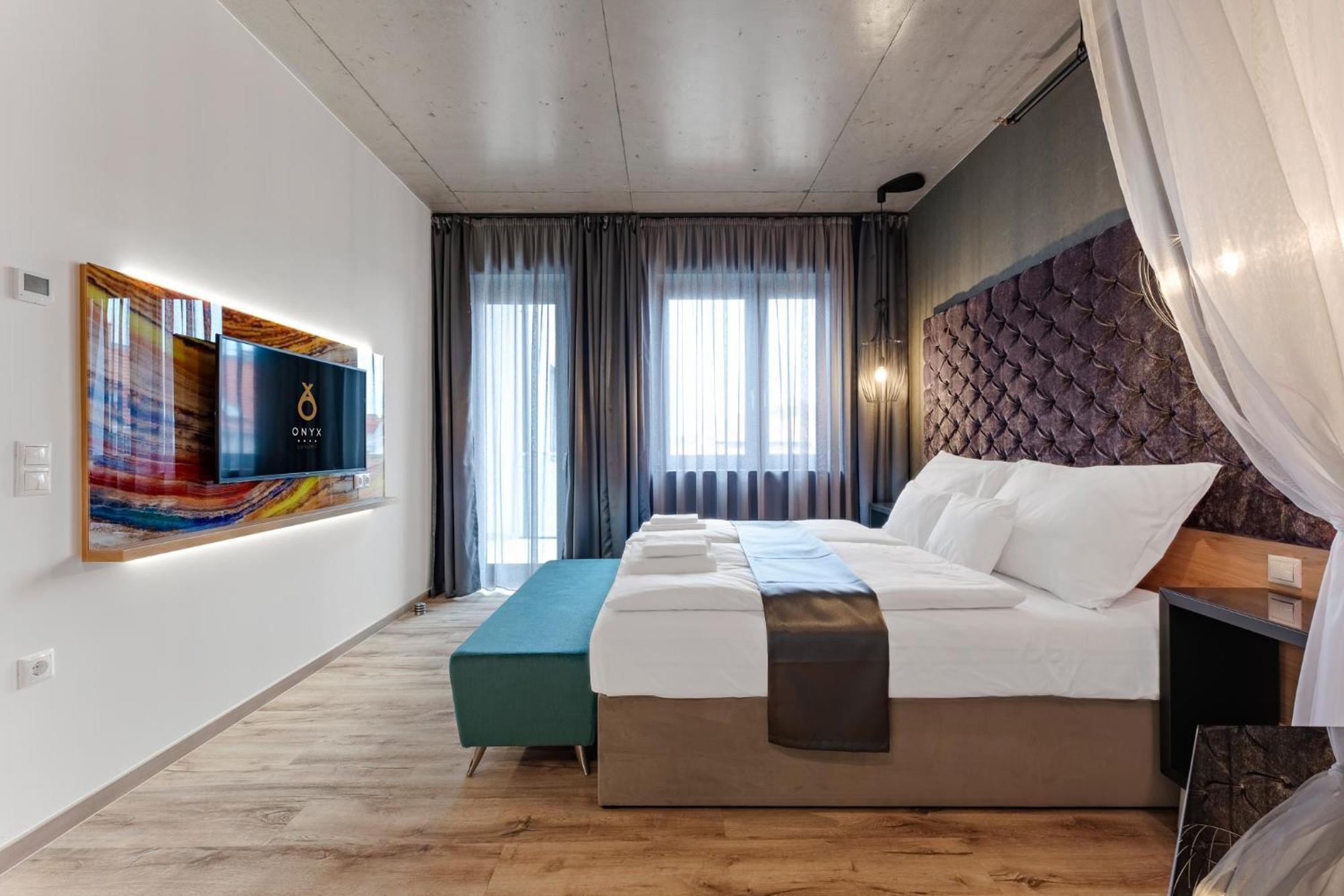 Hotel Onyx Luxury 4*