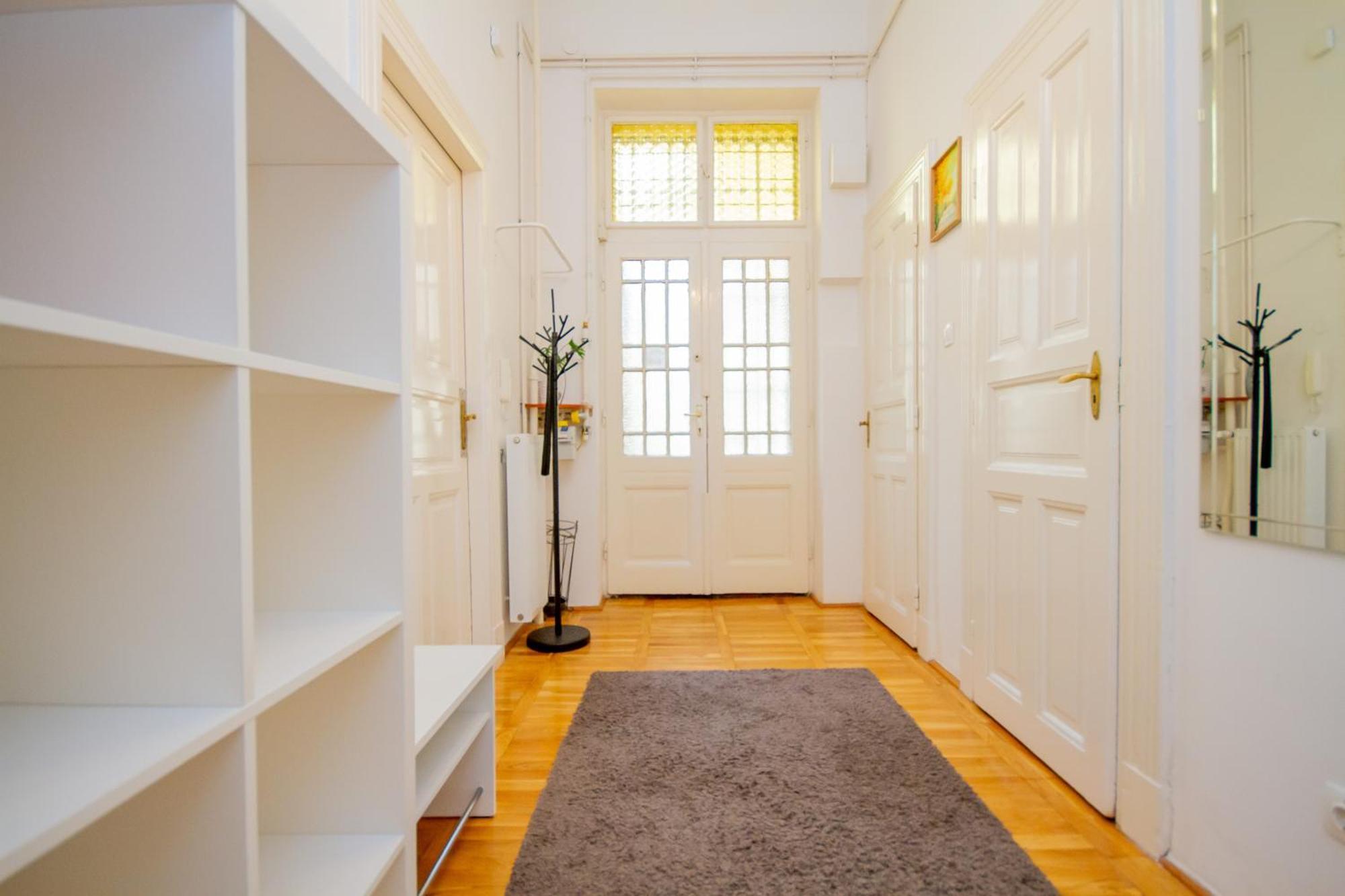 Kelvin's V District 2br Urban Haven By Nw Apartamento