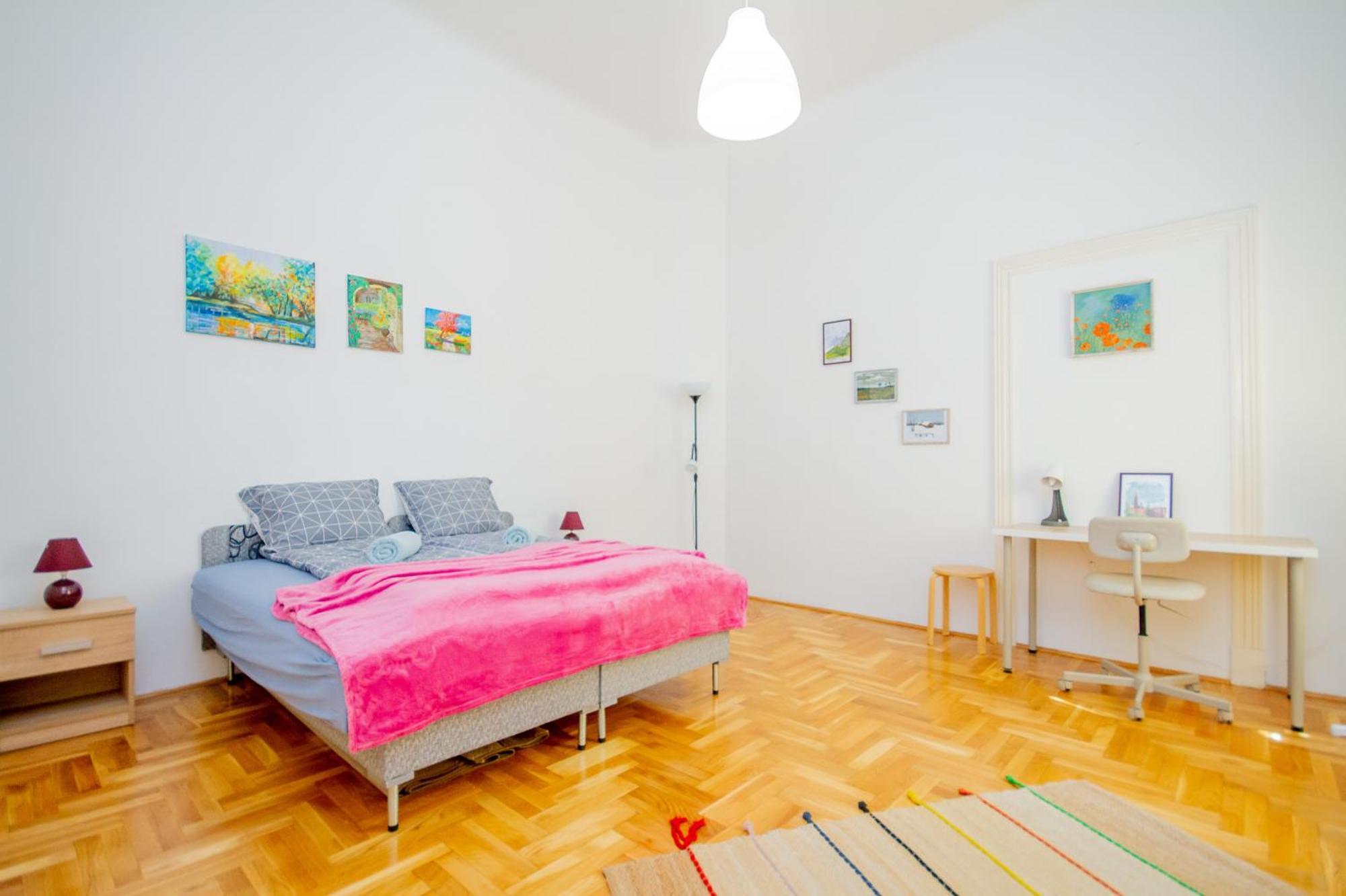 Kelvin's V District 2br Urban Haven By Nw