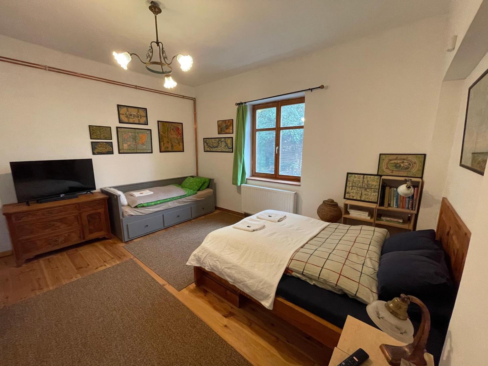 Rustic & Garden Retreat On Buda Hilltop * Budapest