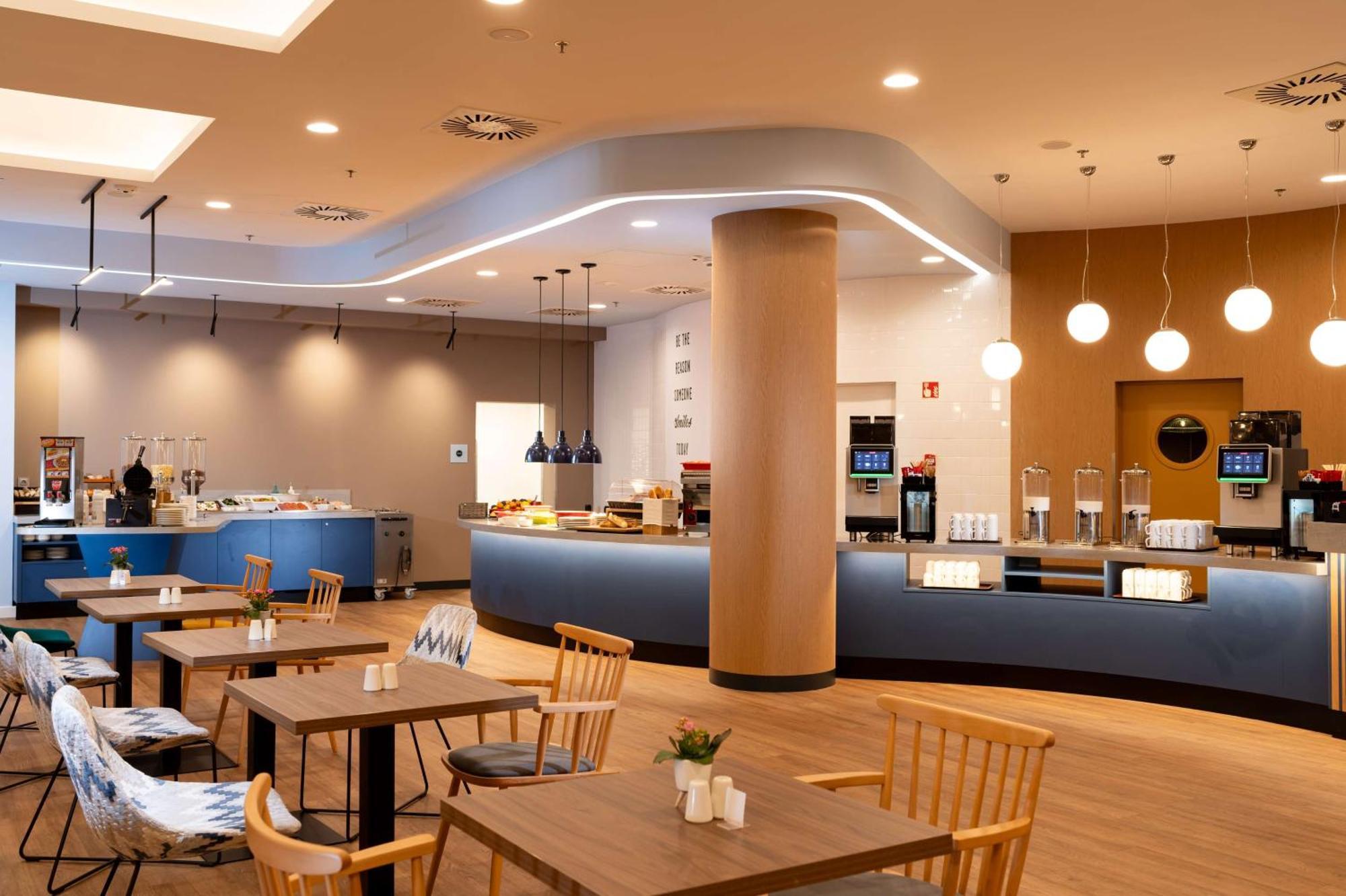 Hampton By Hilton Centre