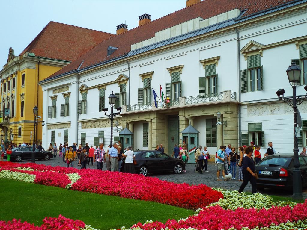 Toldy Budapest