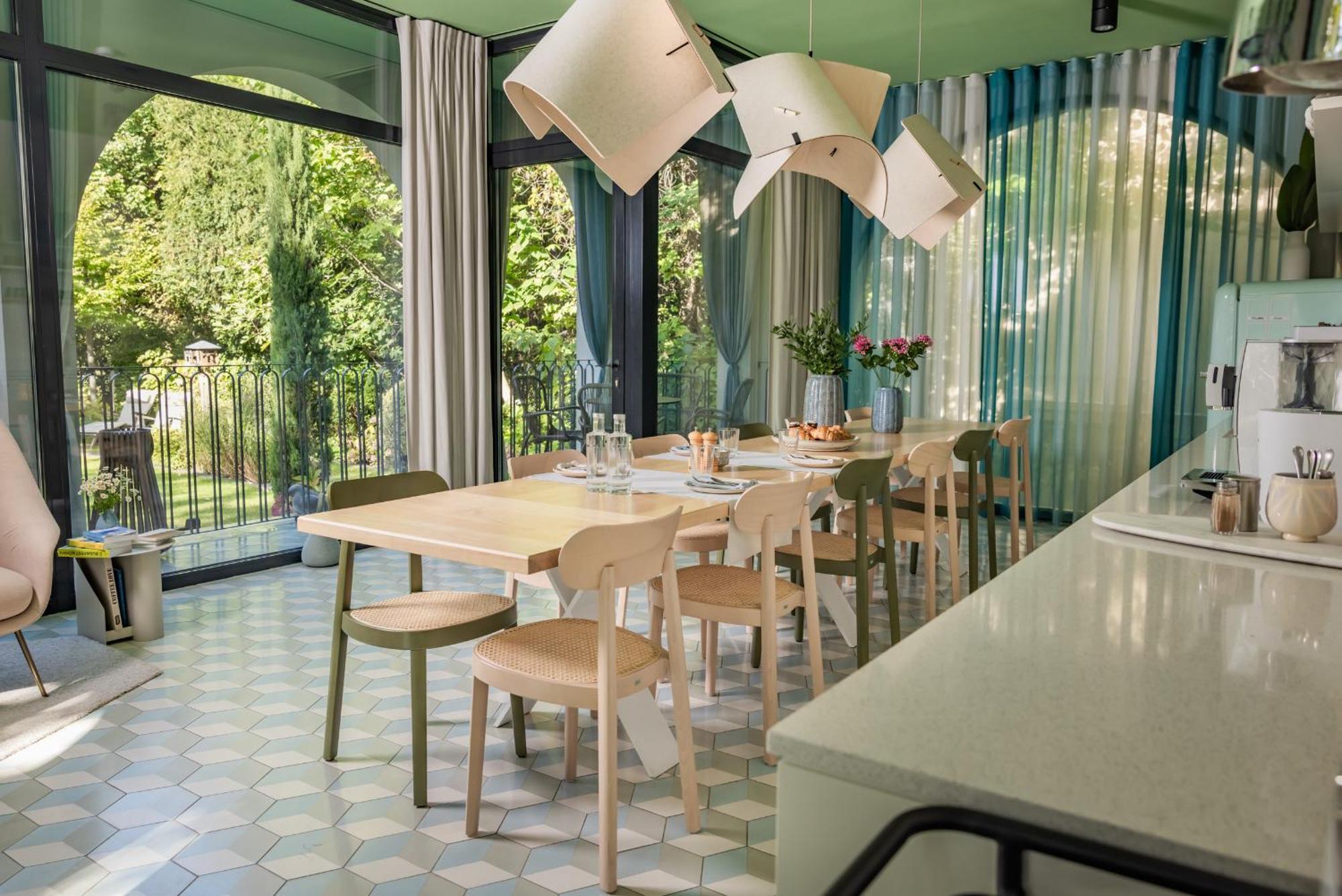 Bagatelle Gardenhouse * Budapest