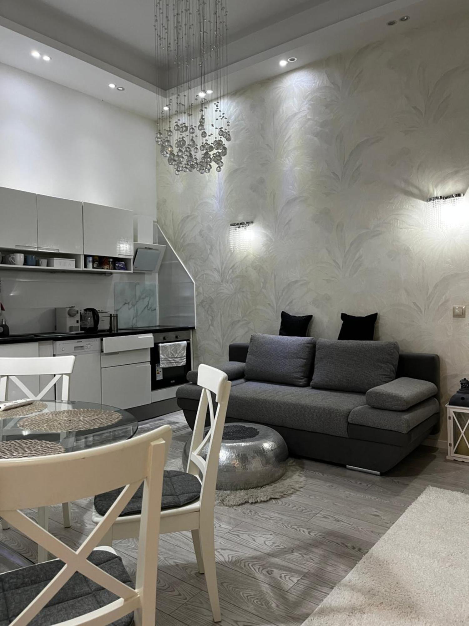 White Luxury Apartamento