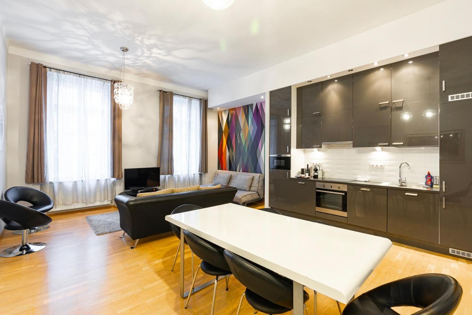 Luxury With Spacious Livingroom At Opera House
