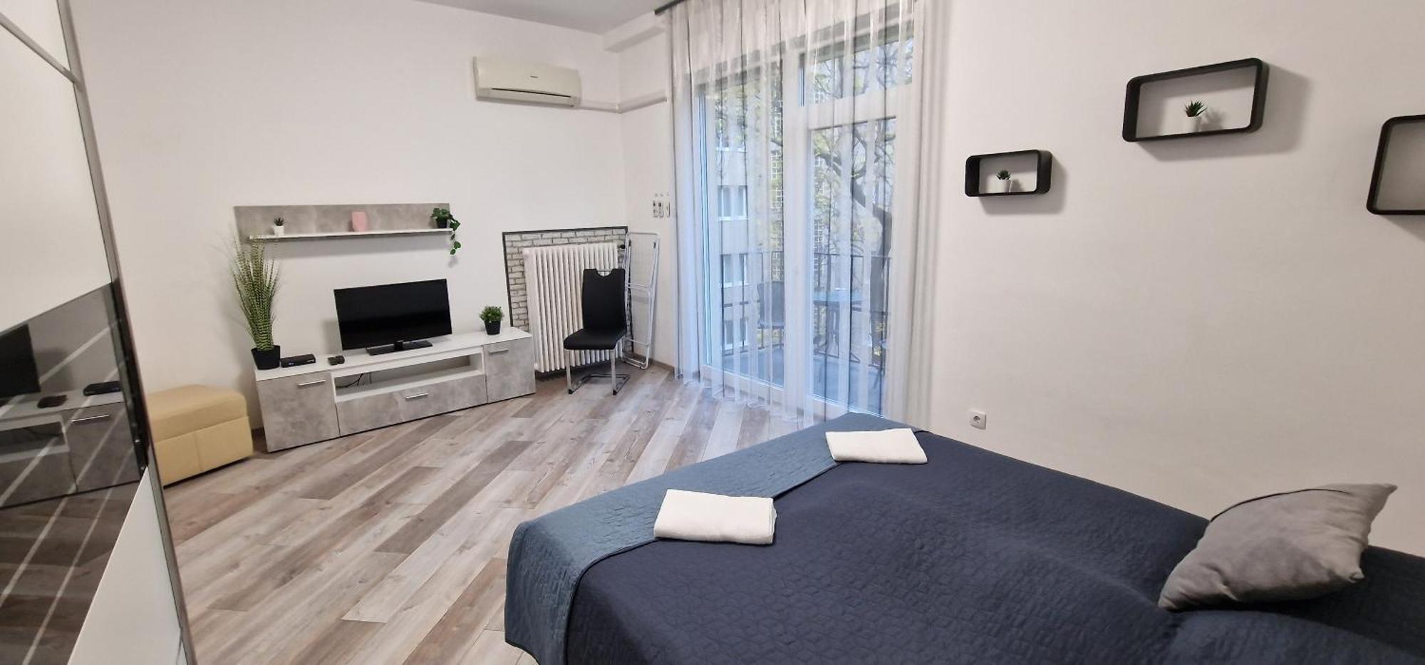 Extra Sok Szobas Apartman Kozpontjaban Appartement Budapest