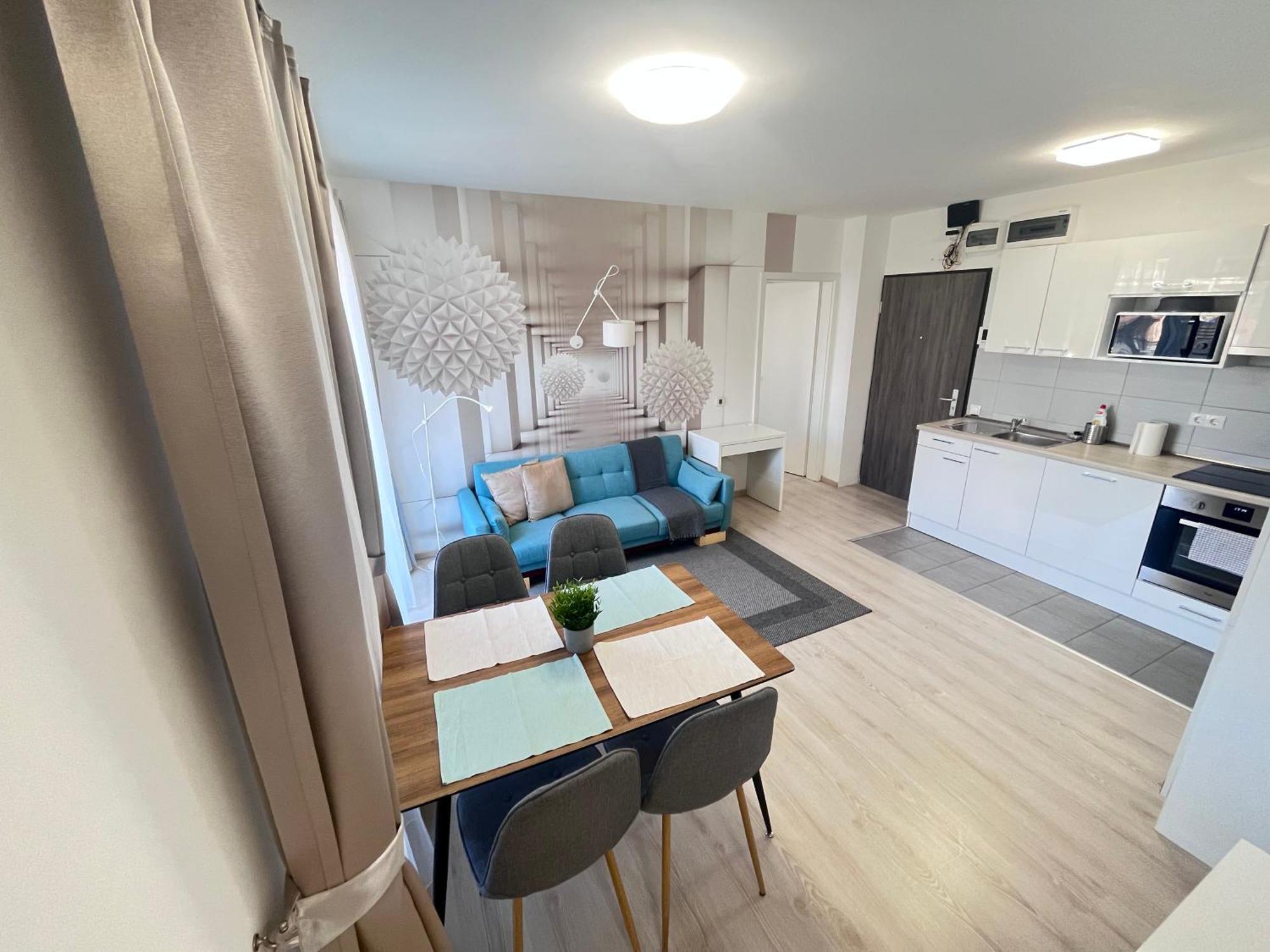 Downtown Residences Leo - Ac, Elevator, Terrace Apartment *