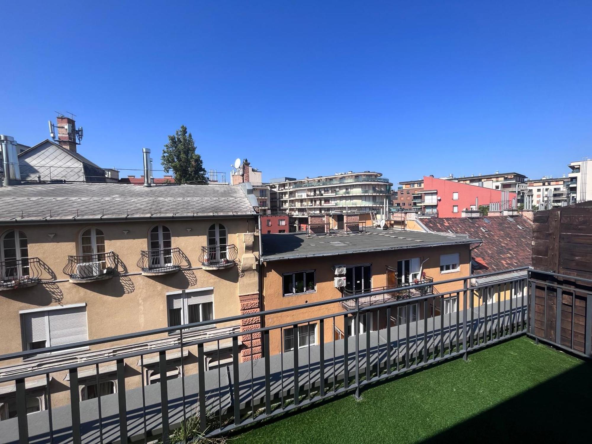 Downtown Residences Leo - Ac, Elevator, Terrace Apartment Budapest
