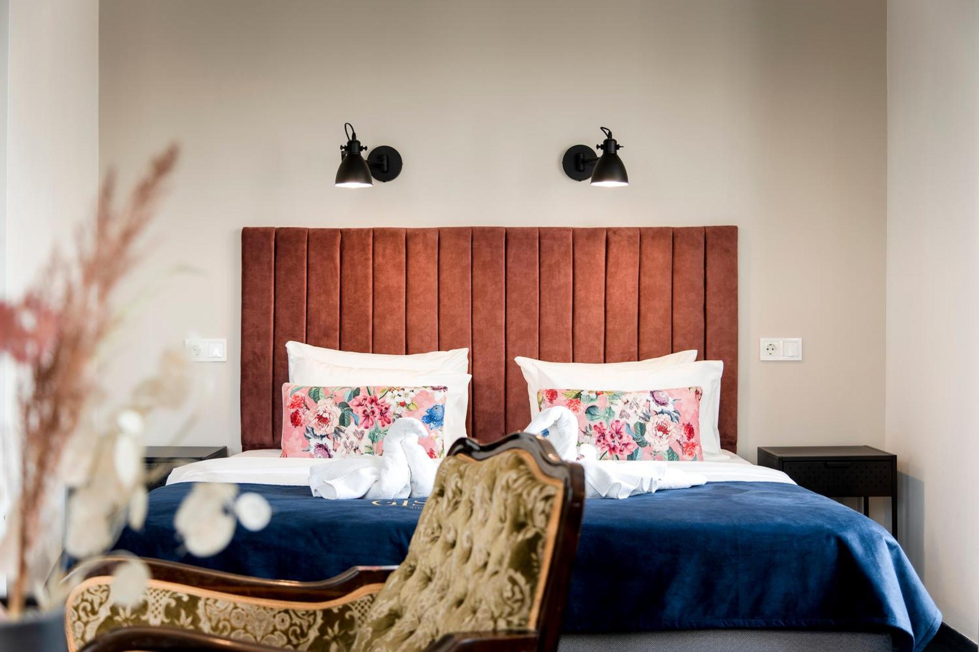 Hotel Giselle Vintage Doubles - Adults Only