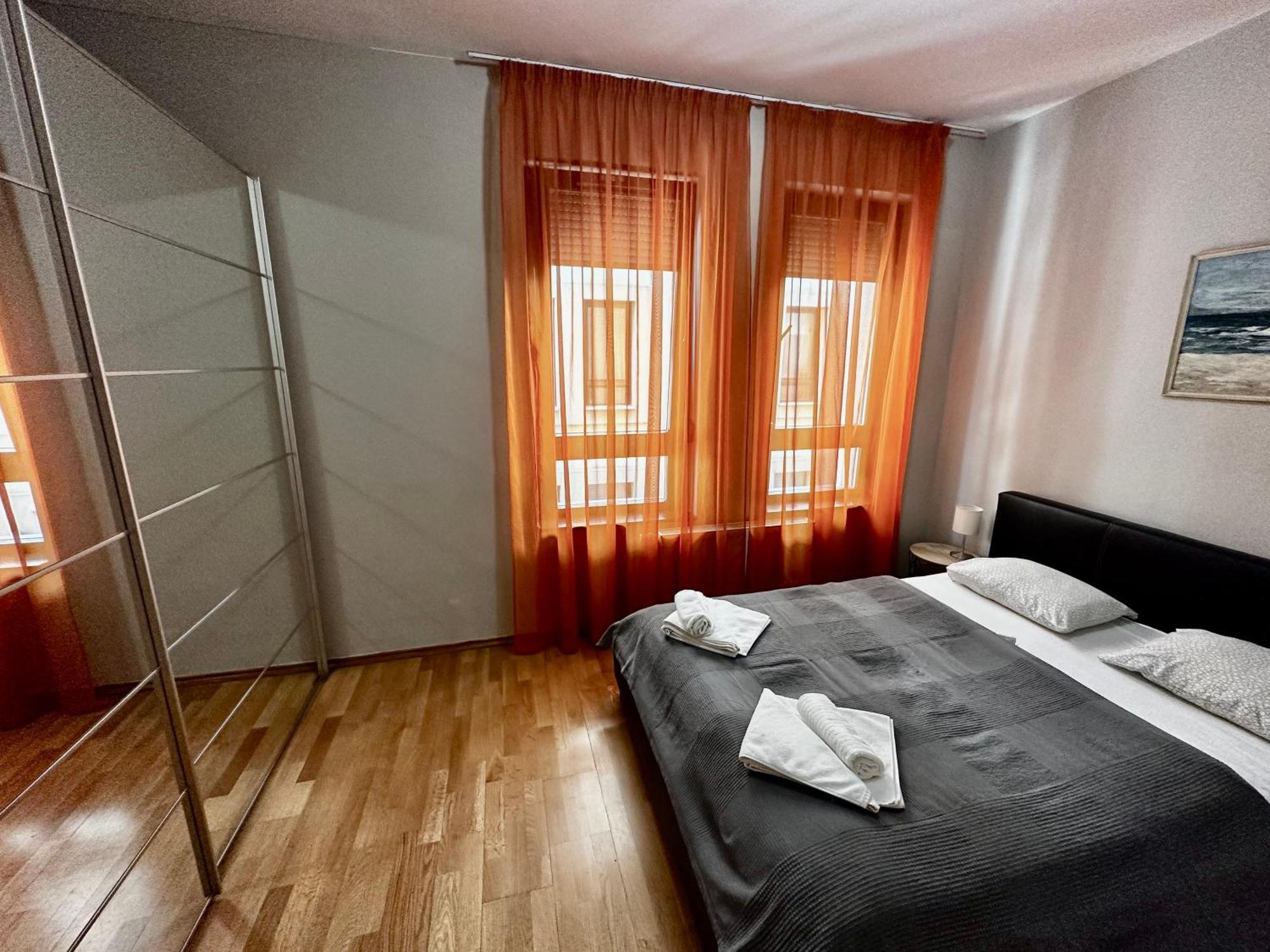 Leda * Budapest