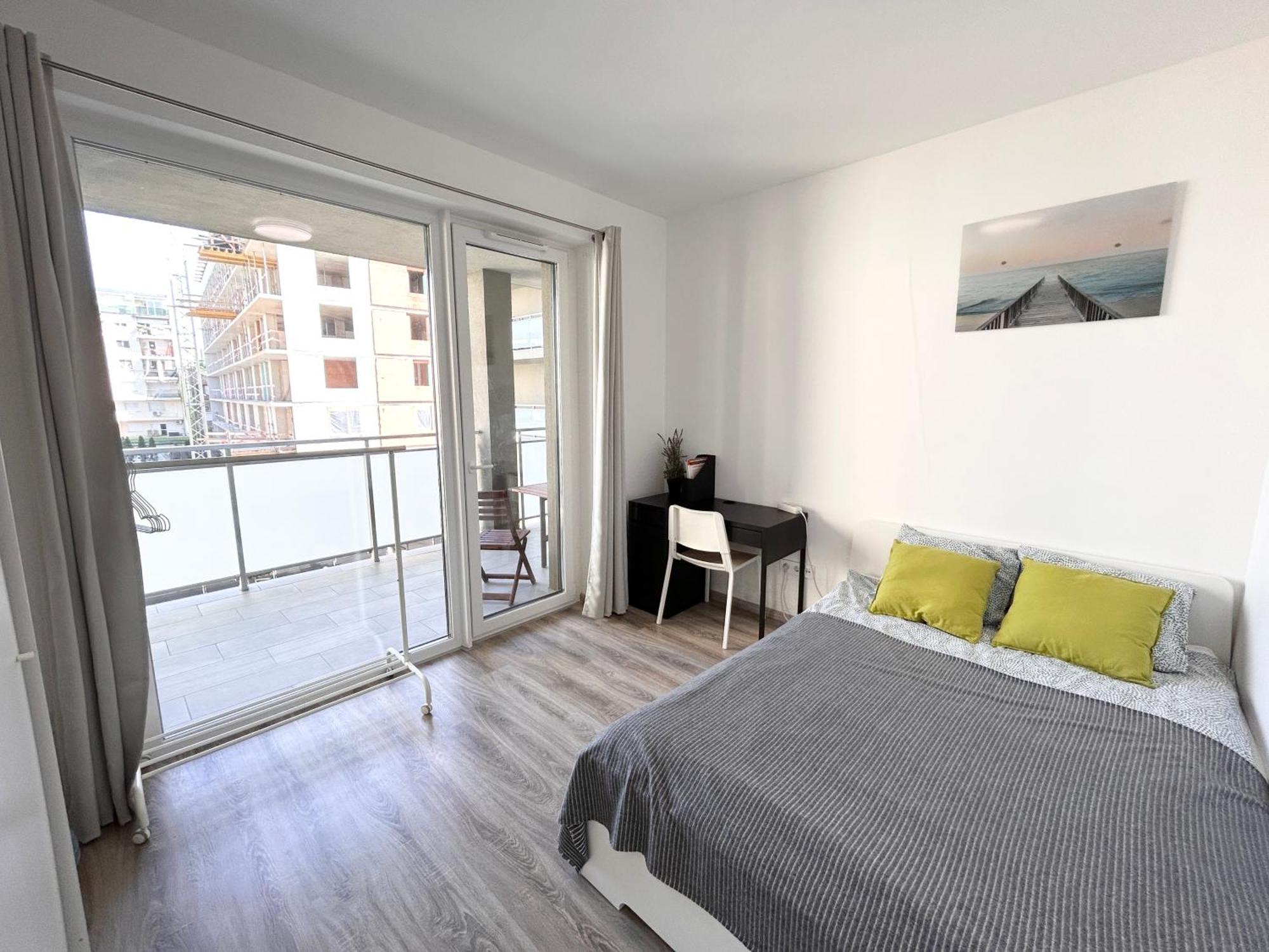 Apartman New 2022 Family&friends Downtown Ac 3br 2ba Free Parking Big Balcony Near Metro&train Station Self Check-in *