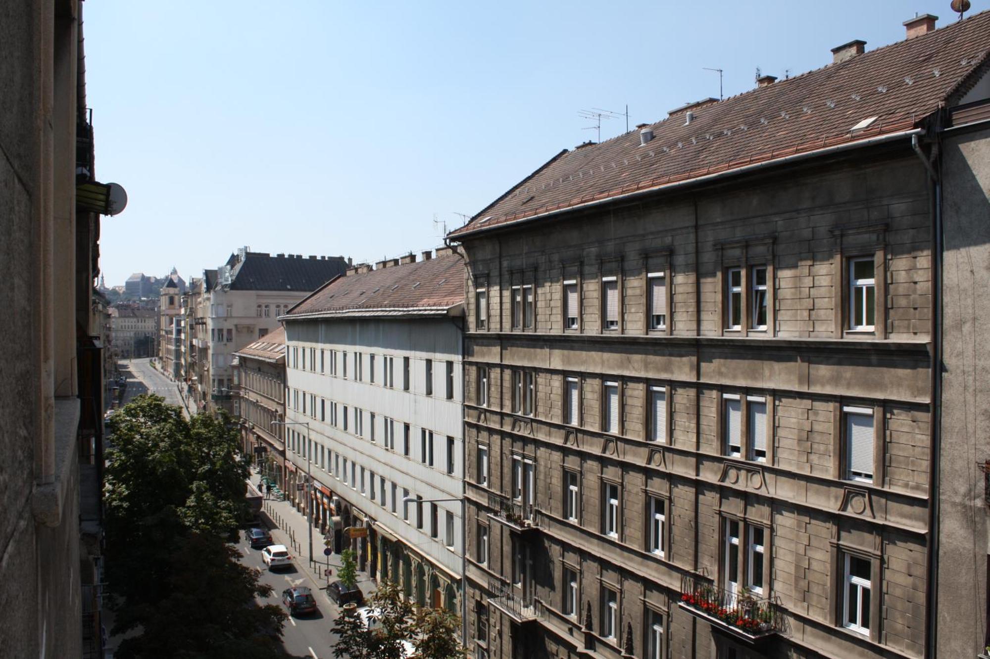 5 Apartment