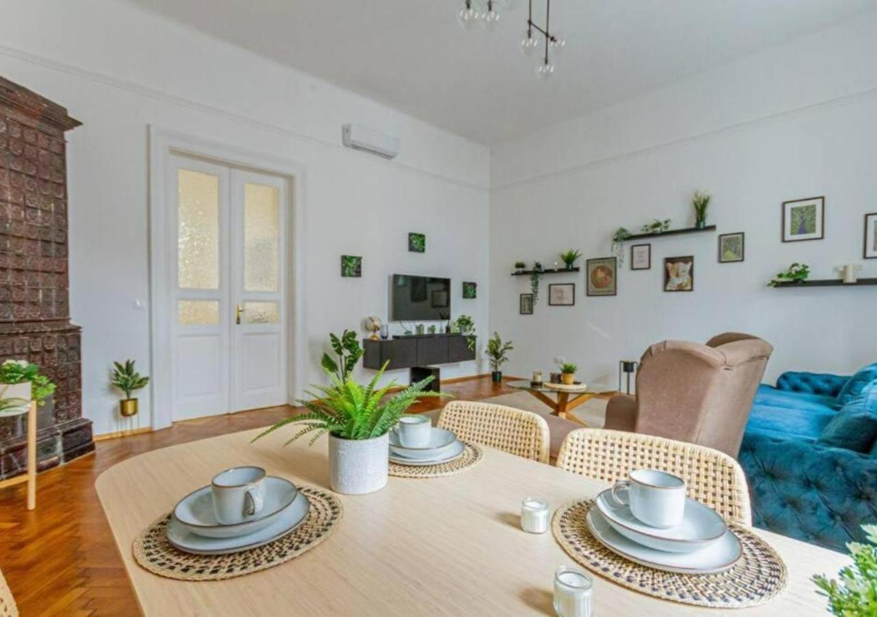 Apartment Luxury By The Famous Vaci Street *
