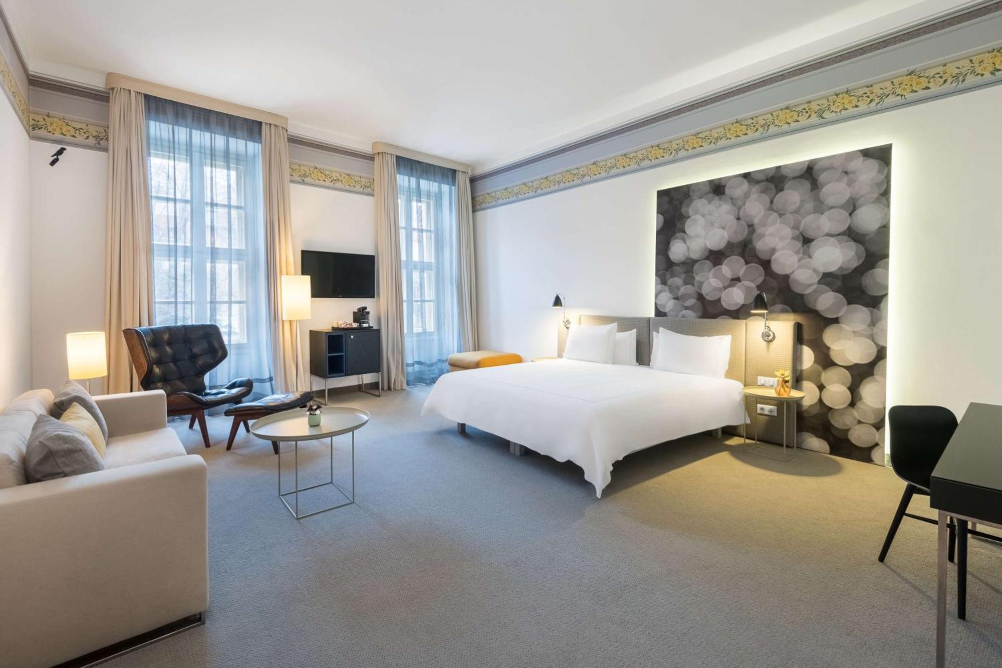 Park Plaza Hotel