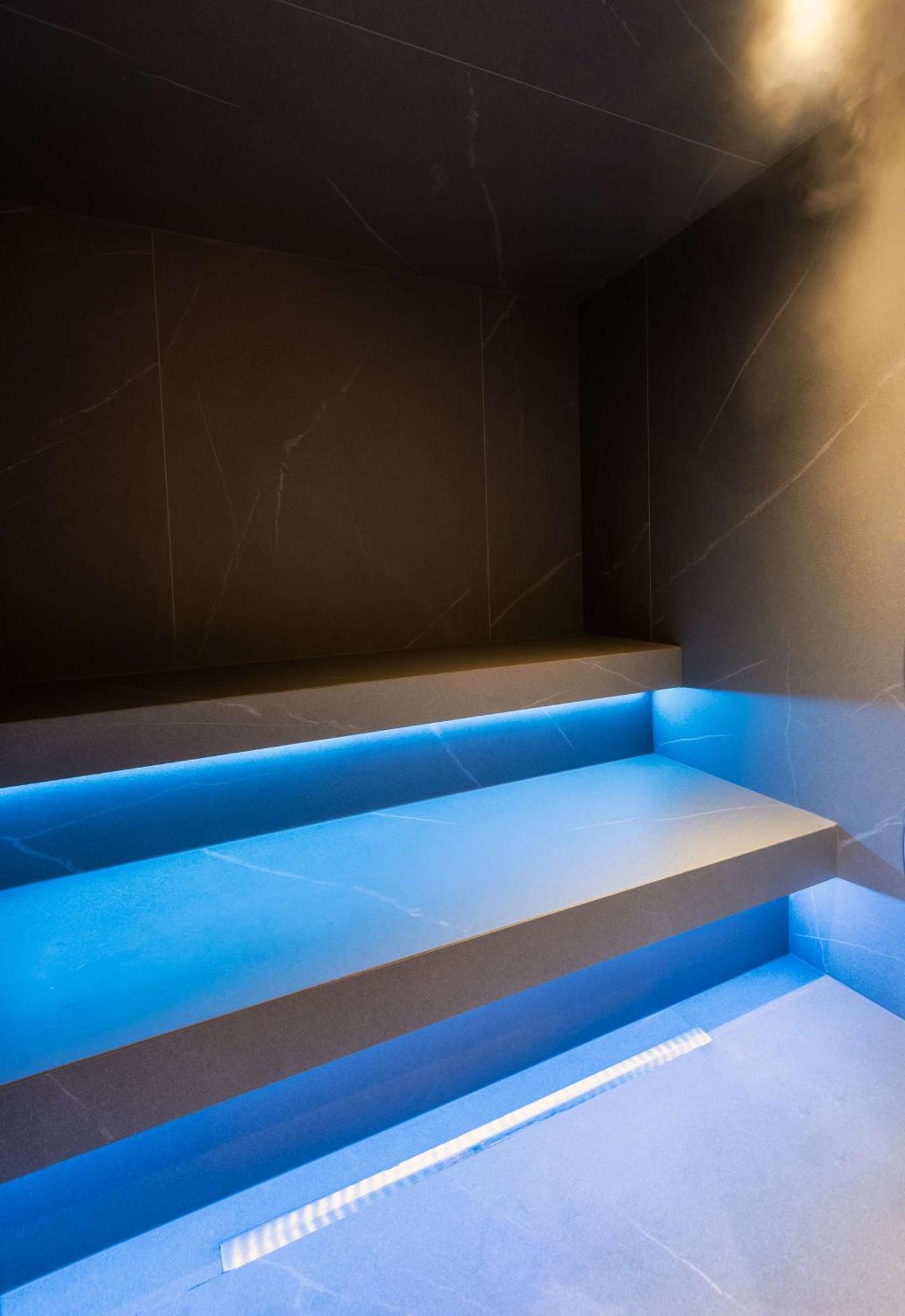 Hotel Park Plaza 4*