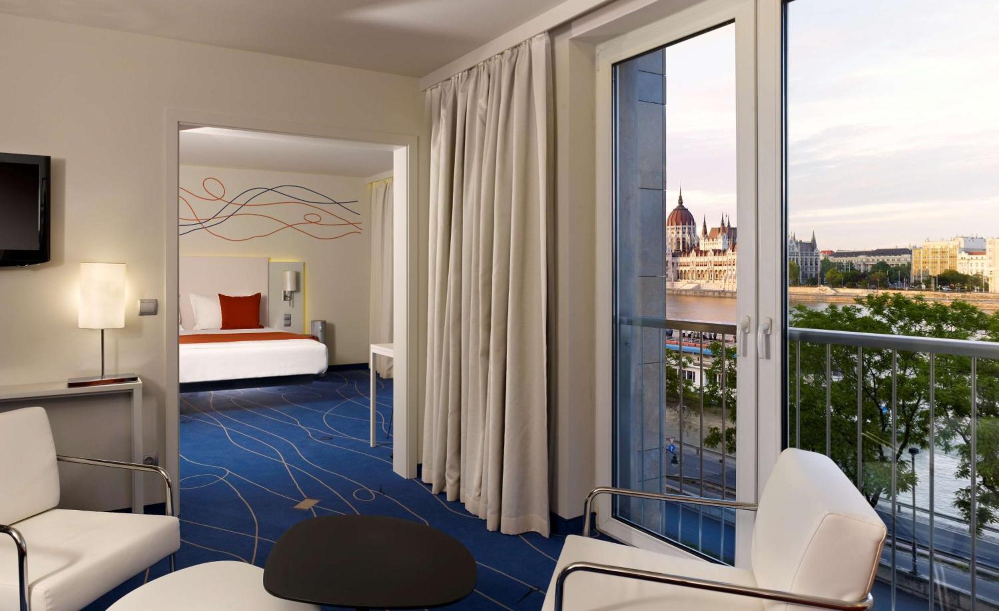 Park Plaza Hotel