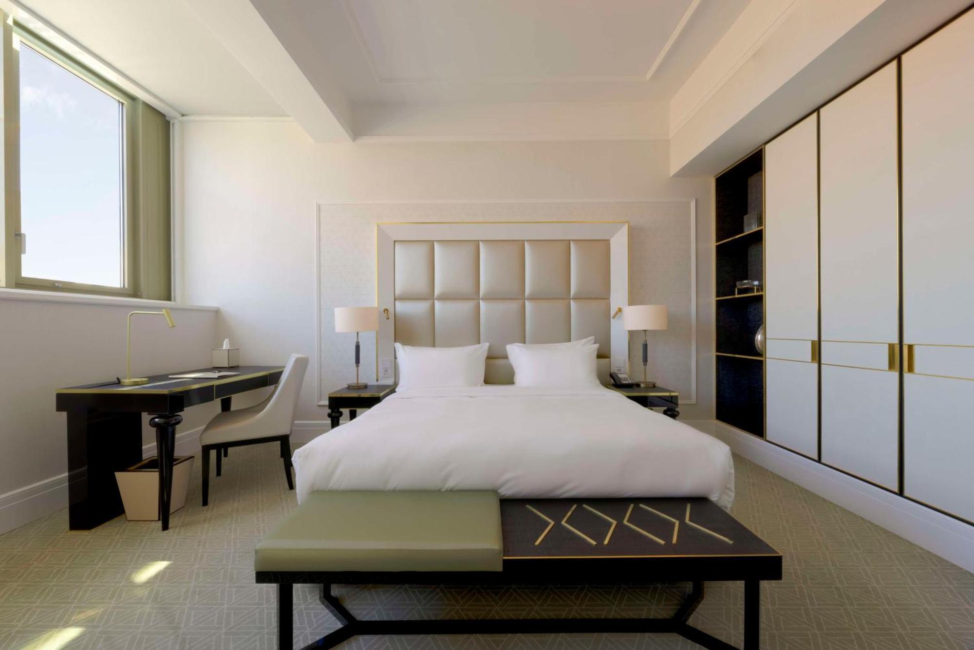 Párisi Udvar Budapest, Part Of Hyatt