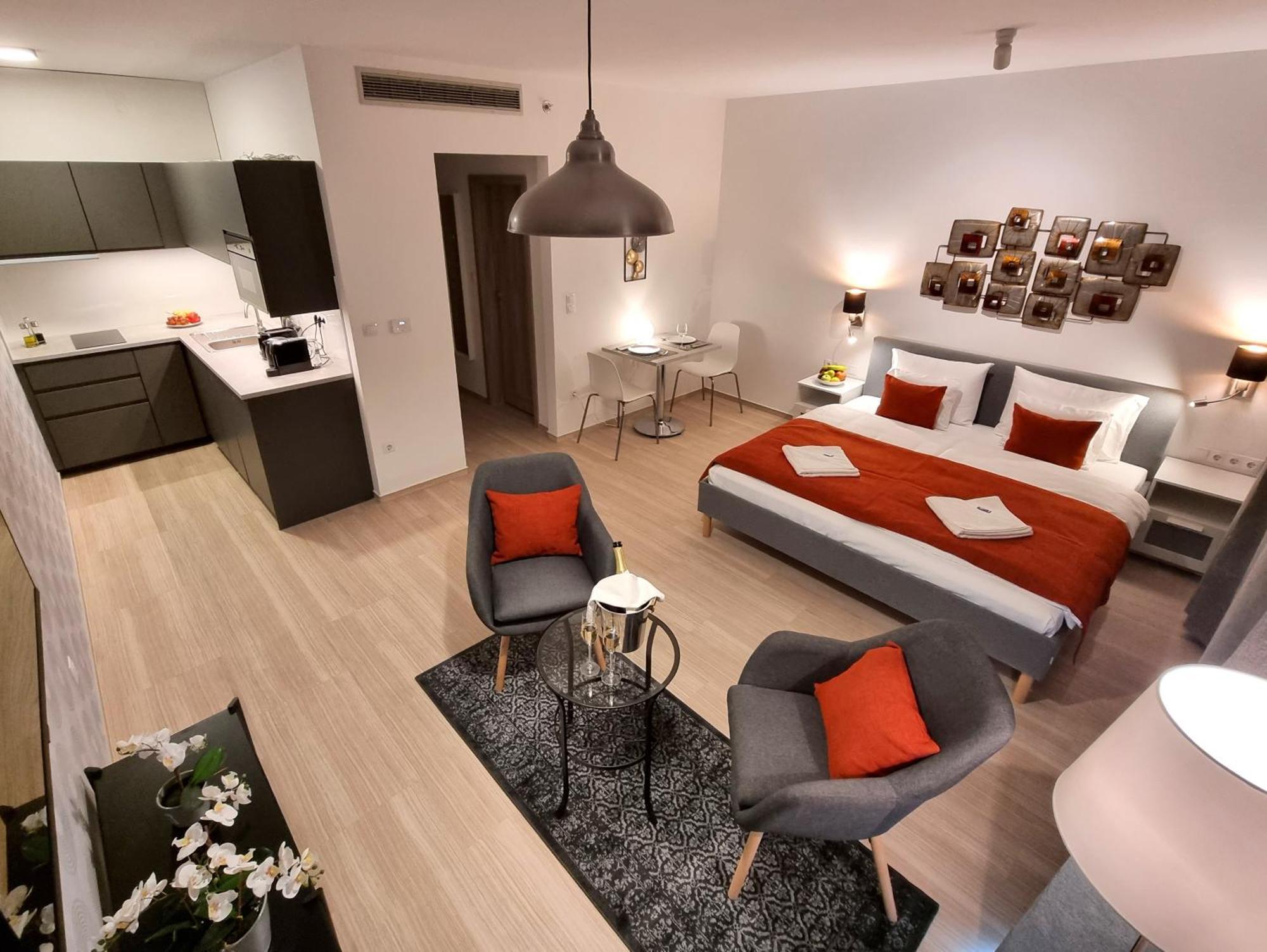 Baross40 * Budapest