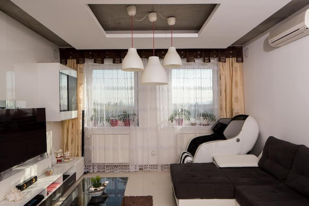 Lägenhet Orangehomes One Bedroom With Fireplace Budapest