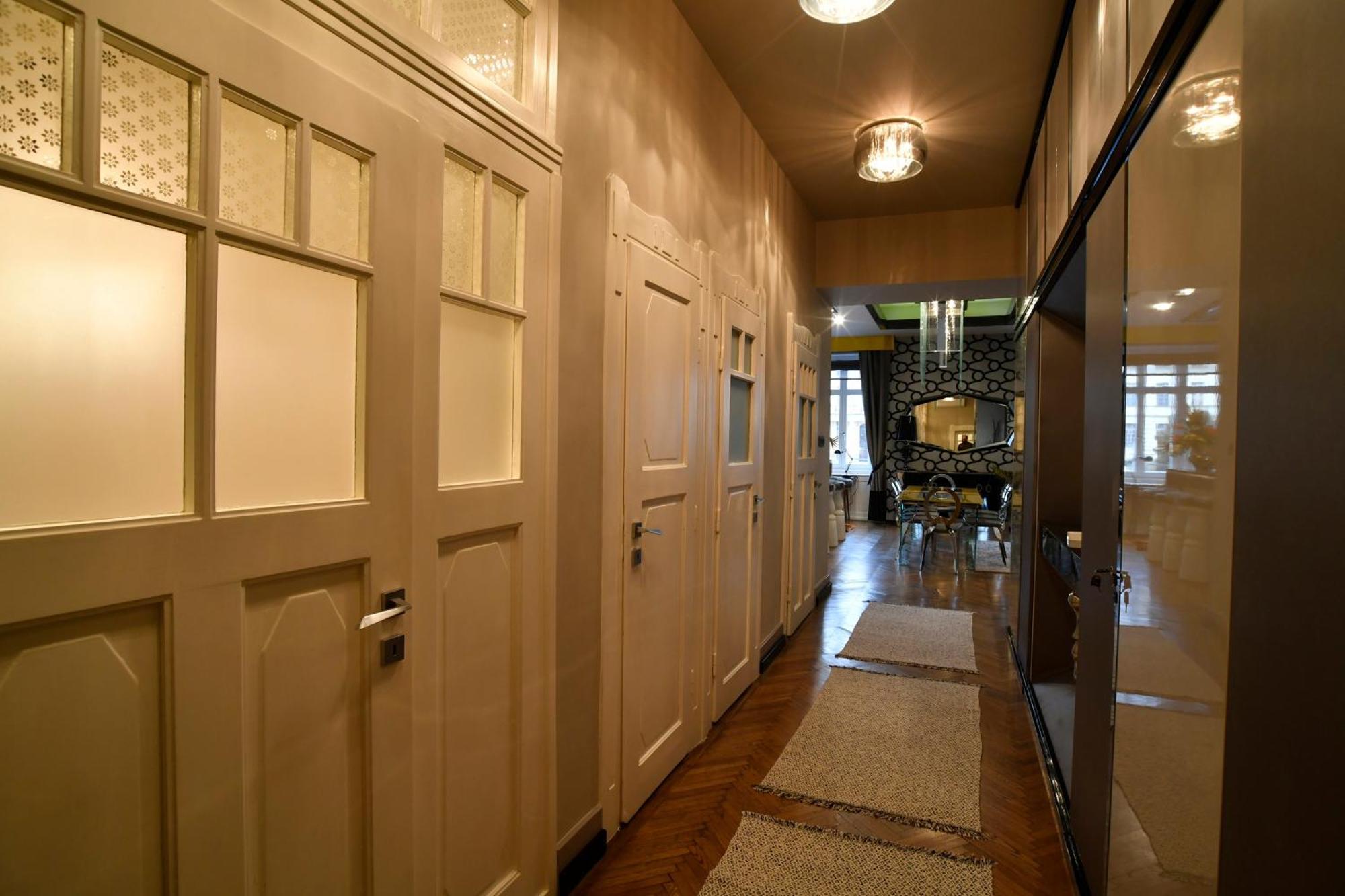 Luxuryflat Near Centre On118 Sqm, 3br,2bth,8bed,ac Apartamento Budapest