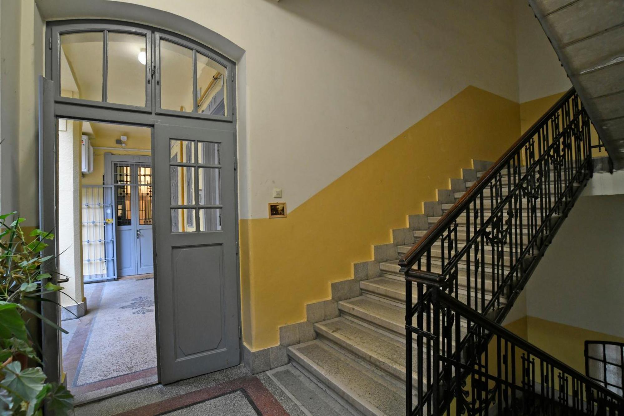 Apartamento Luxuryflat Near Centre On118 Sqm, 3br,2bth,8bed,ac Budapest